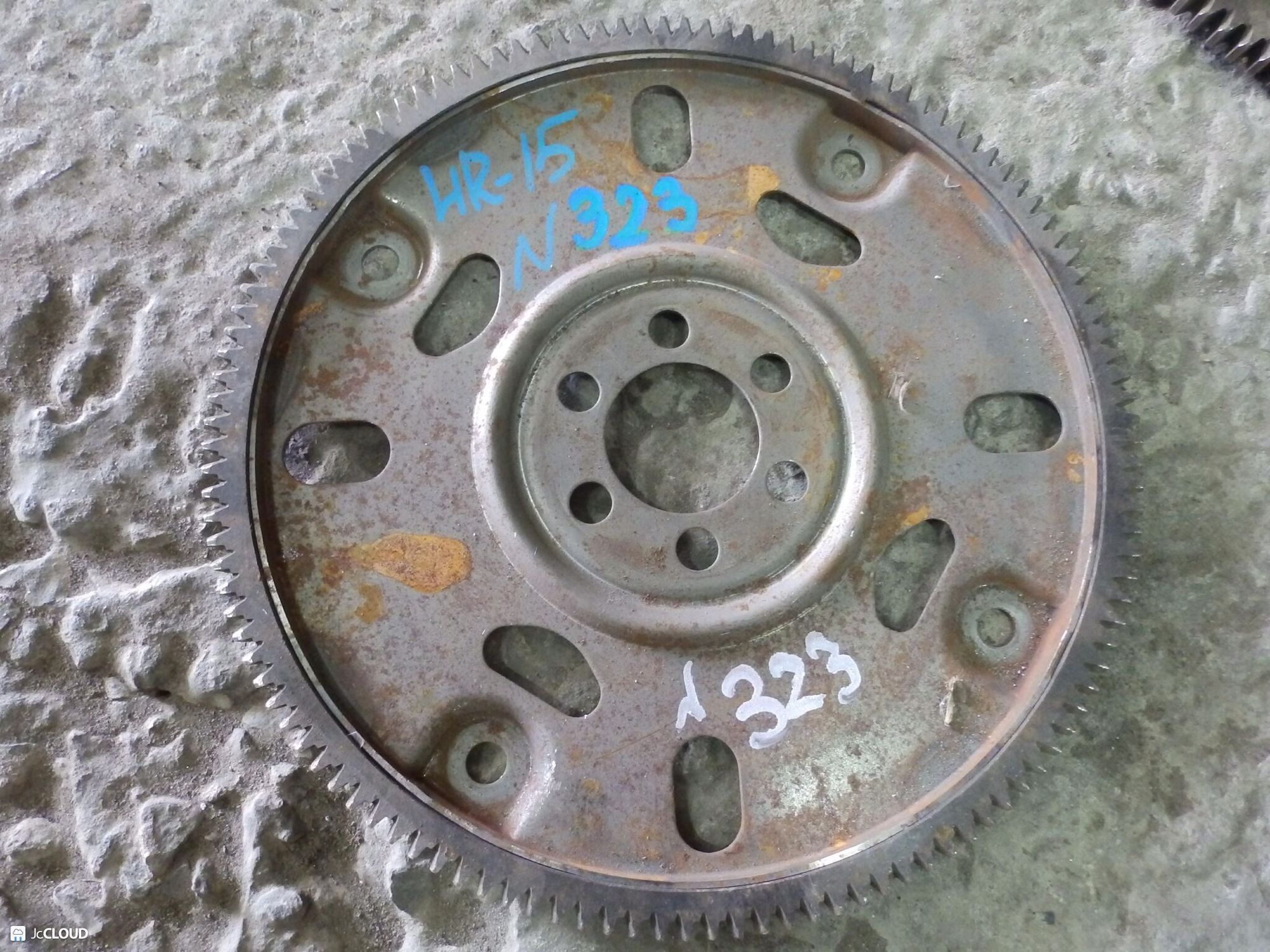 323 Венец NISSAN HR15, 5500 рублей, Невинномысск