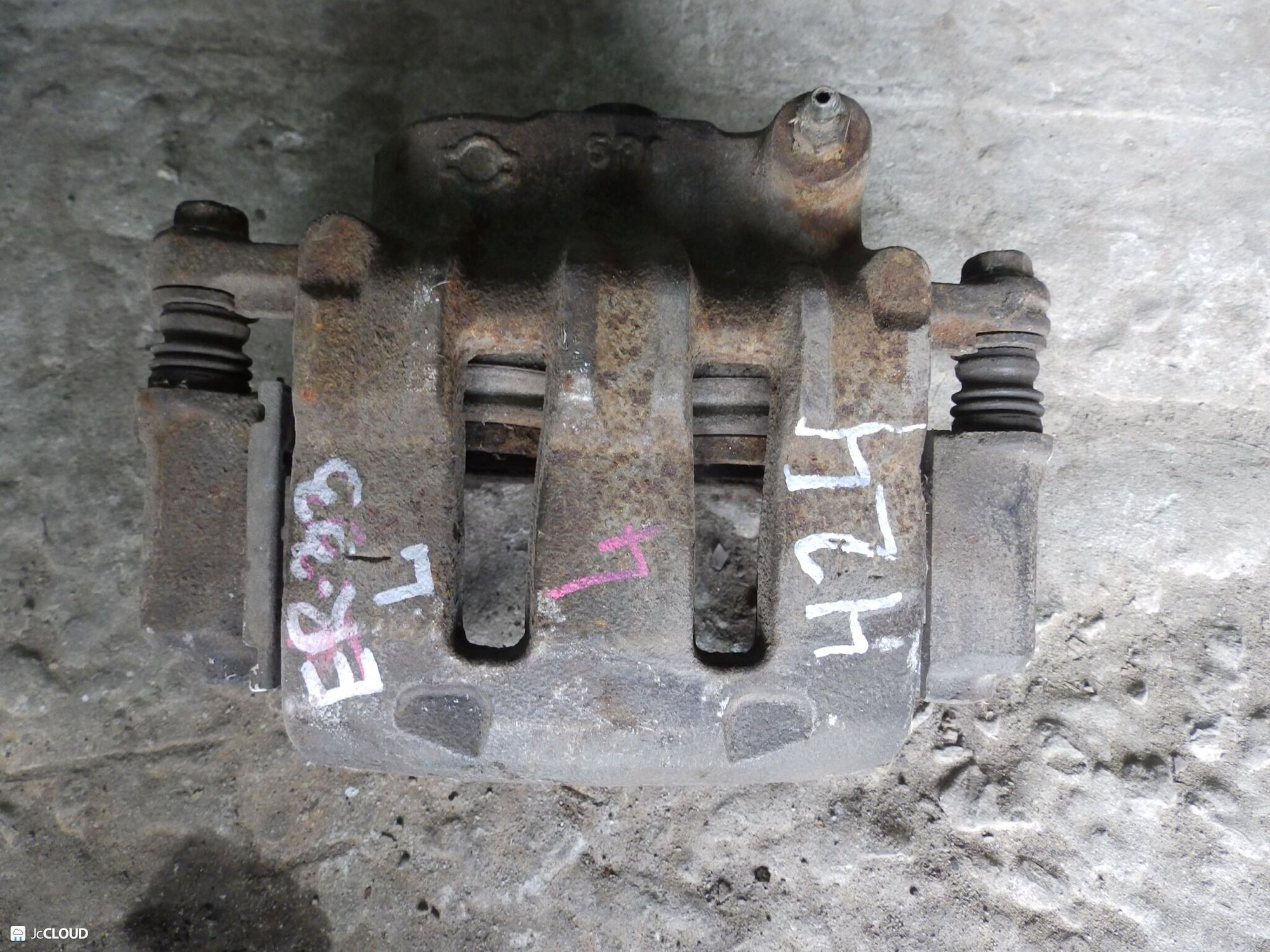 424 Суппорт тормозной передний левый NISSAN SKYLINE ER33, 3500 рублей, Невинномысск