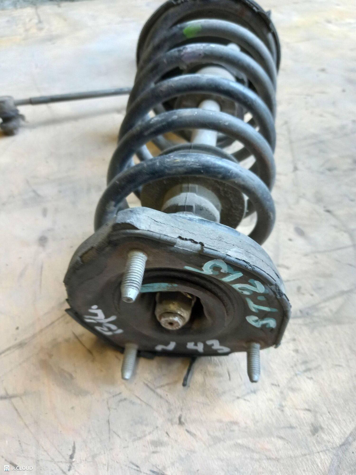 43 Стойка амортизатора задняя левая TOYOTA CALDINA ST215, 6000 рублей, Невинномысск