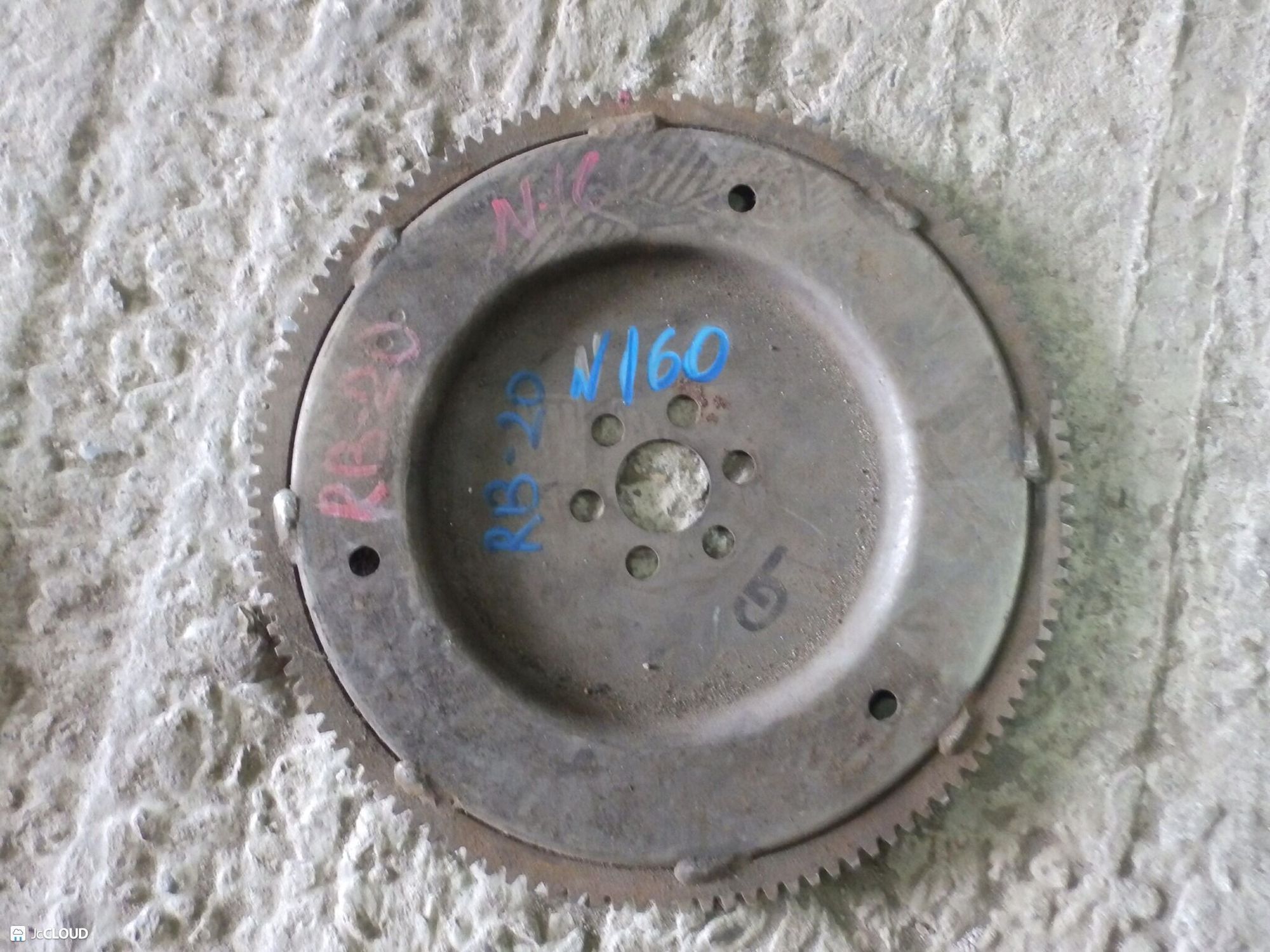 160 Венец NISSAN, 999 рублей, Невинномысск