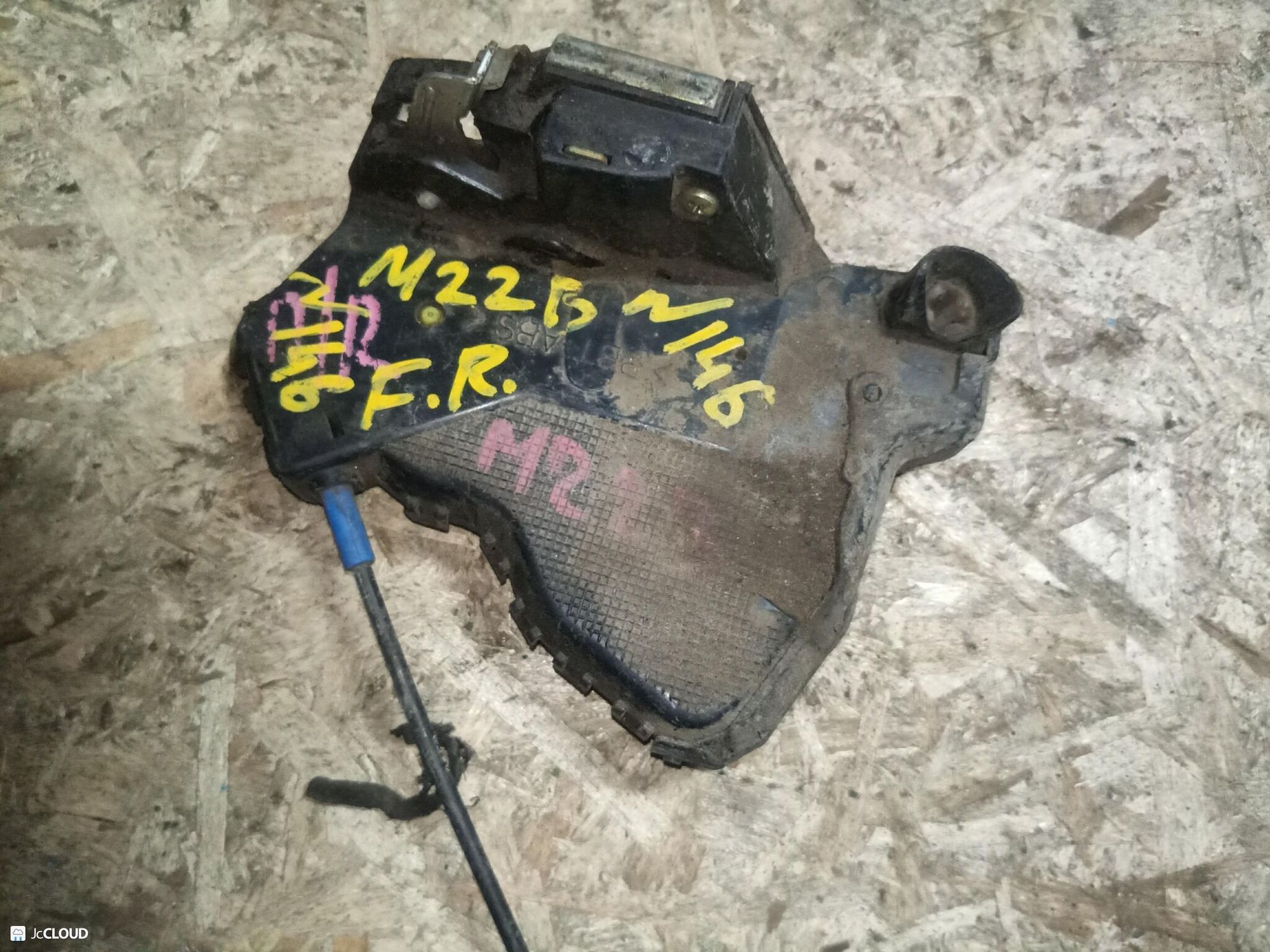 146 Замок двери правой передней TOYOTA COROLLA M22B, 7500 рублей, Невинномысск