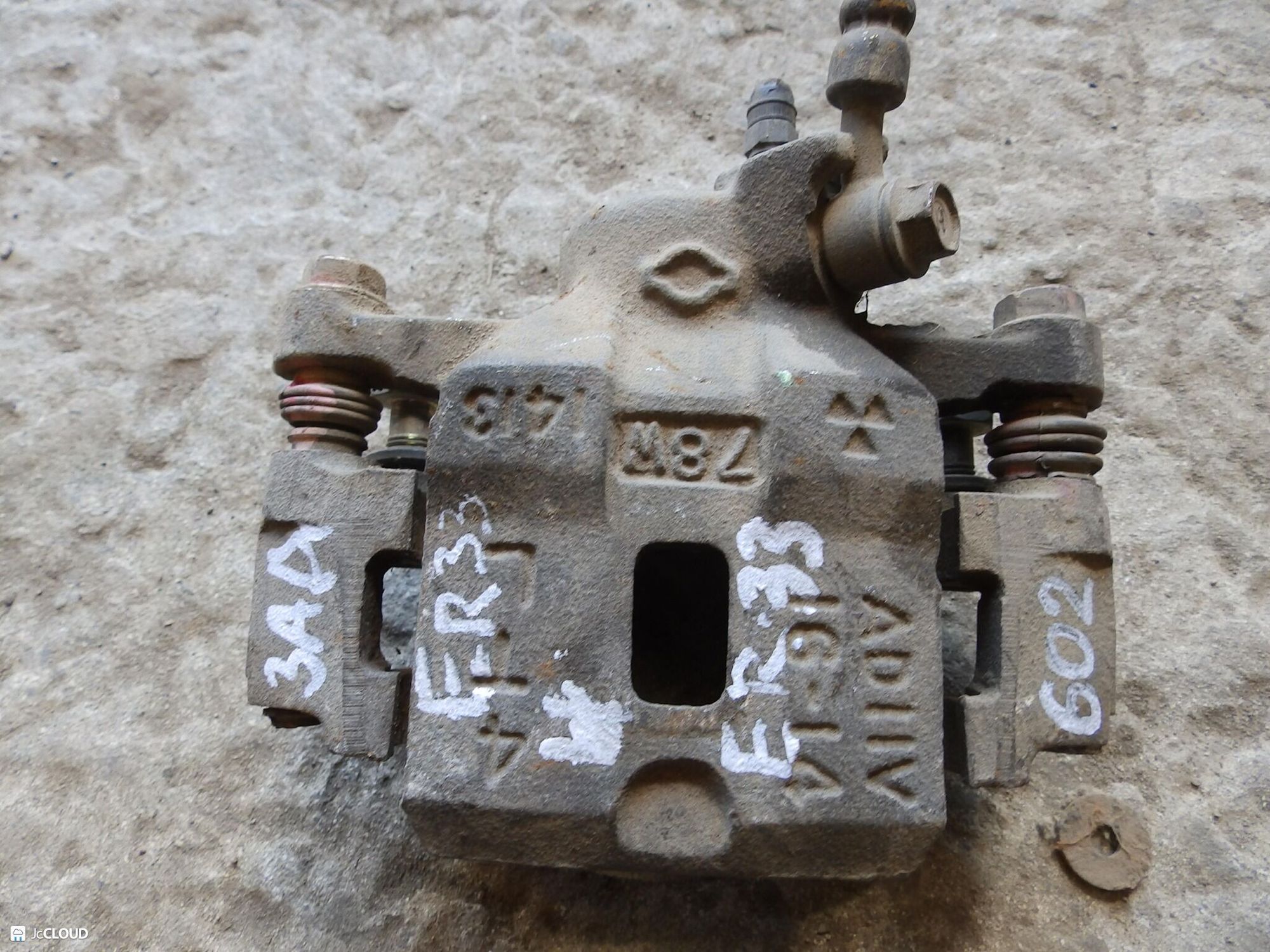 602 Суппорт тормозной передний левый NISSAN SKYLINE ER33, 3500 рублей, Невинномысск