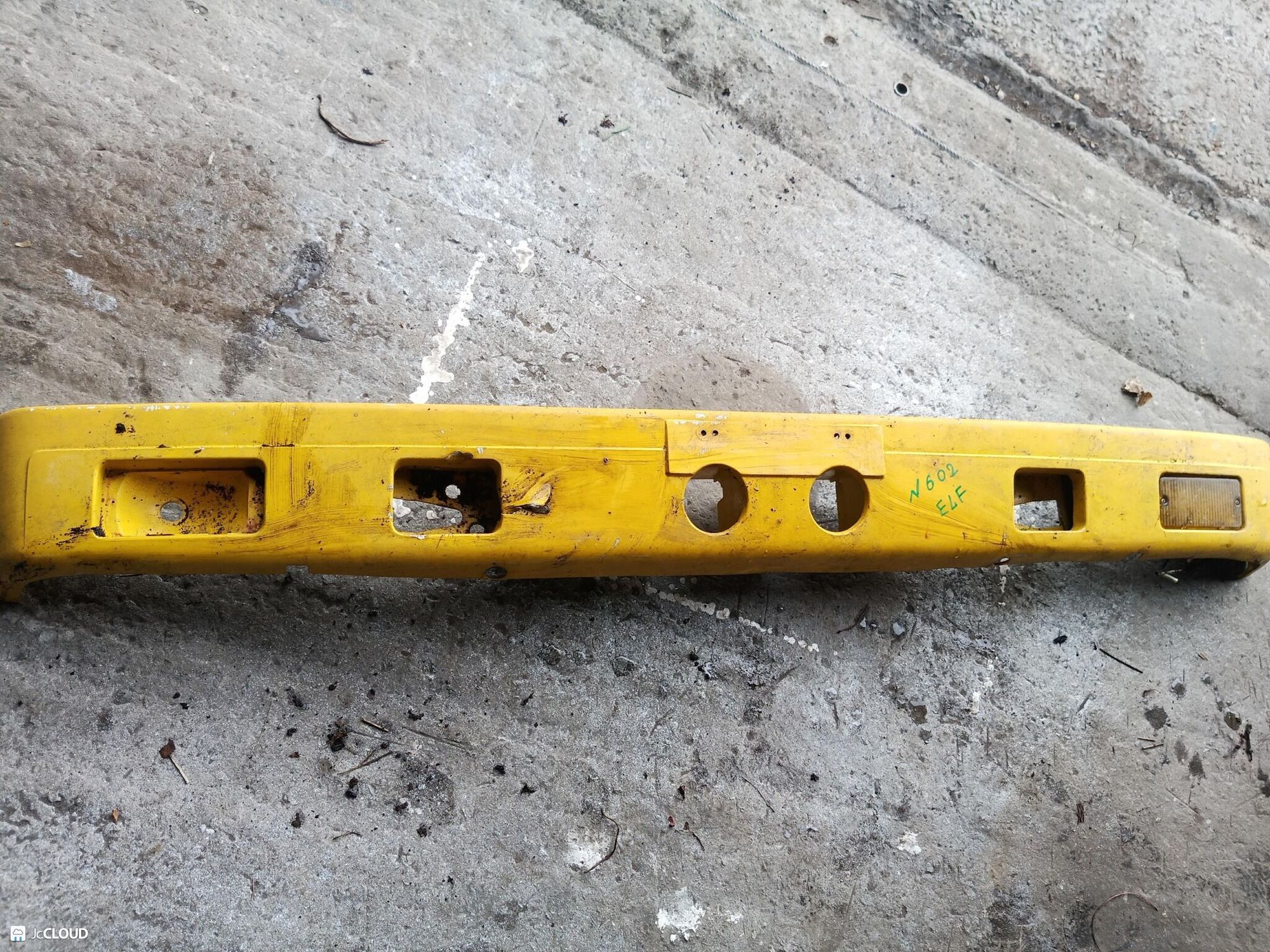 602 Бампер передний ISUZU ELF, 9999 рублей, Невинномысск