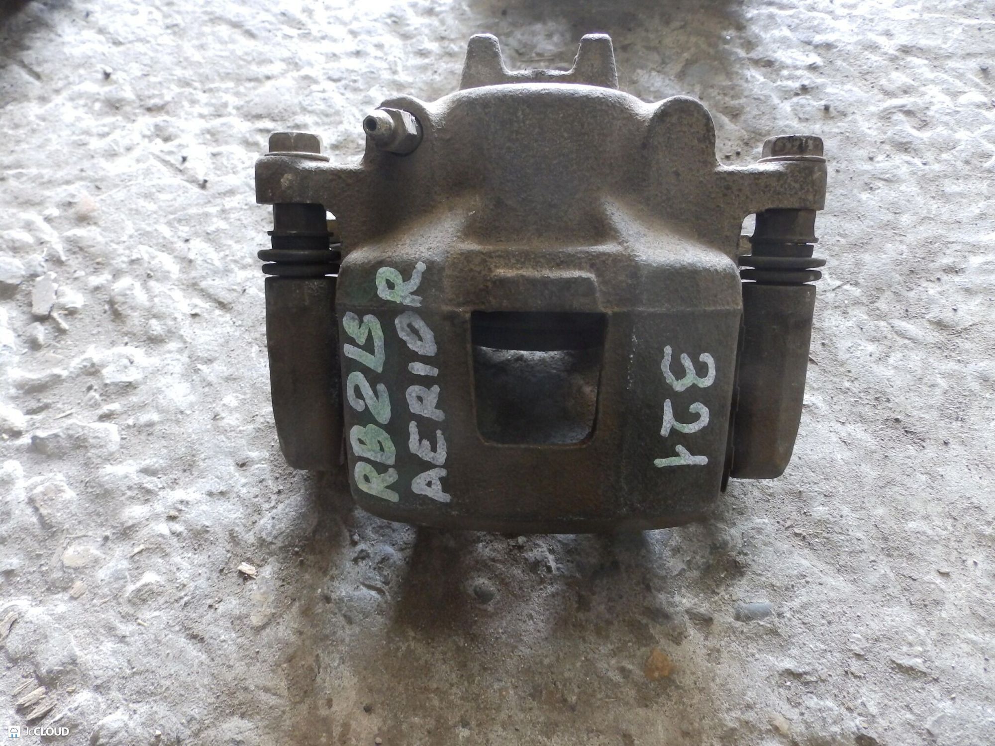 321 суппорт перед право SUZUKI AERIO RB21S, 3000 рублей, Невинномысск