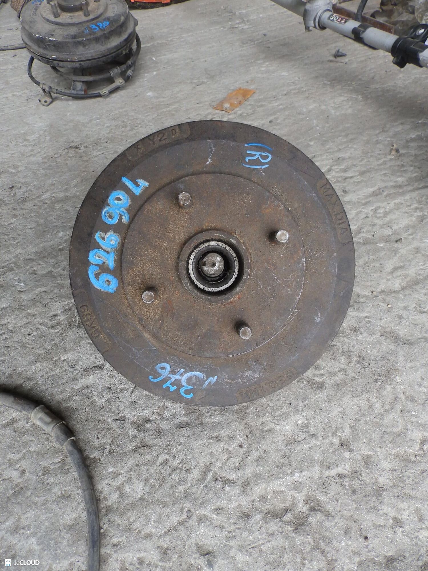 376 ступица зад лево MAZDA 626 GE, 3500 рублей, Невинномысск