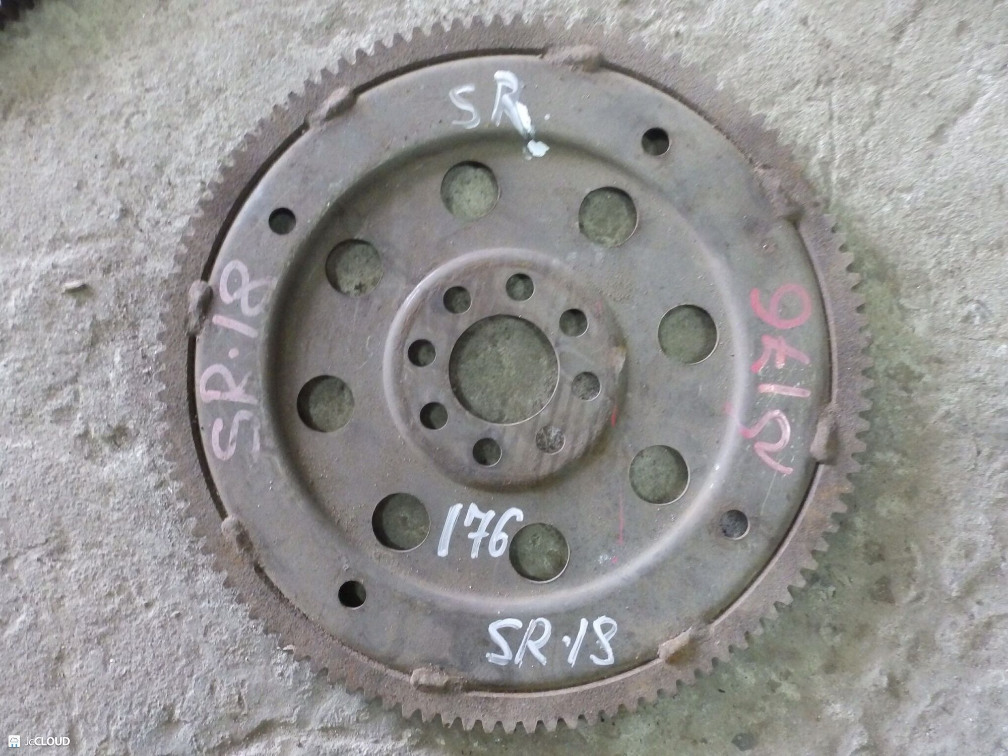 176 Венец NISSAN SR18, 3500 рублей, Невинномысск