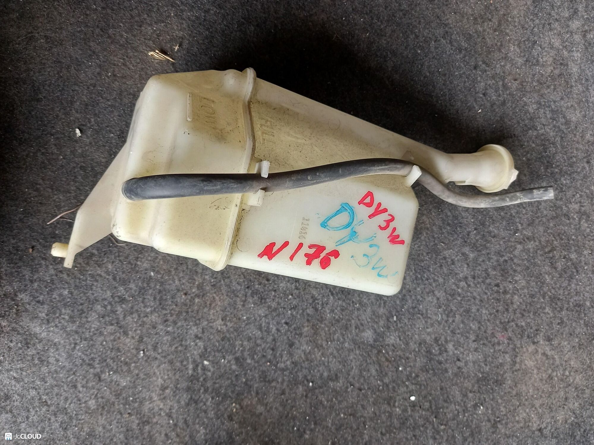 176 Бачок омывателя MAZDA DEMIO DY3W, 2500 рублей, Невинномысск