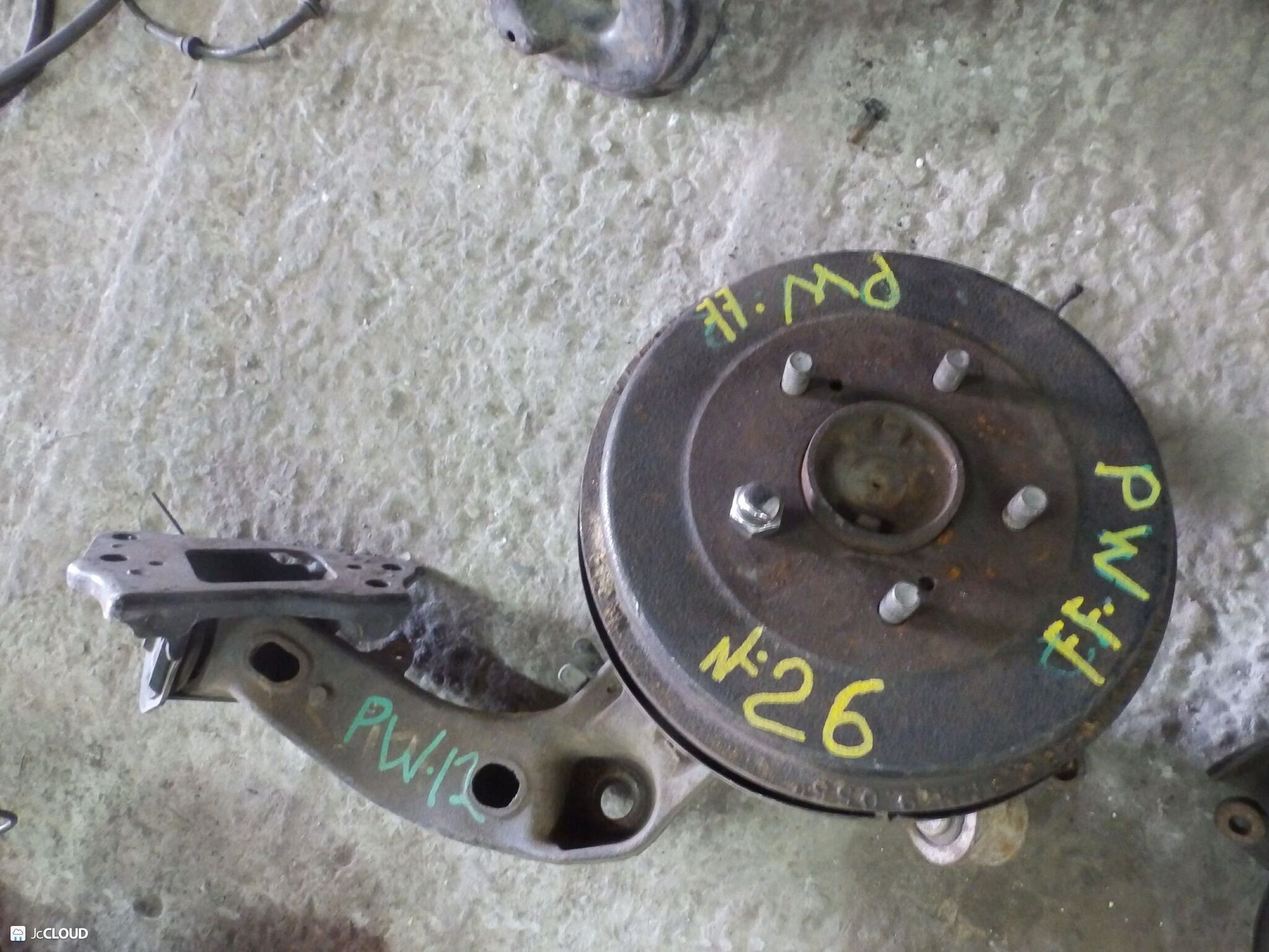 26 ступица зад лево NISSAN AVENIR PW11, 3500 рублей, Невинномысск