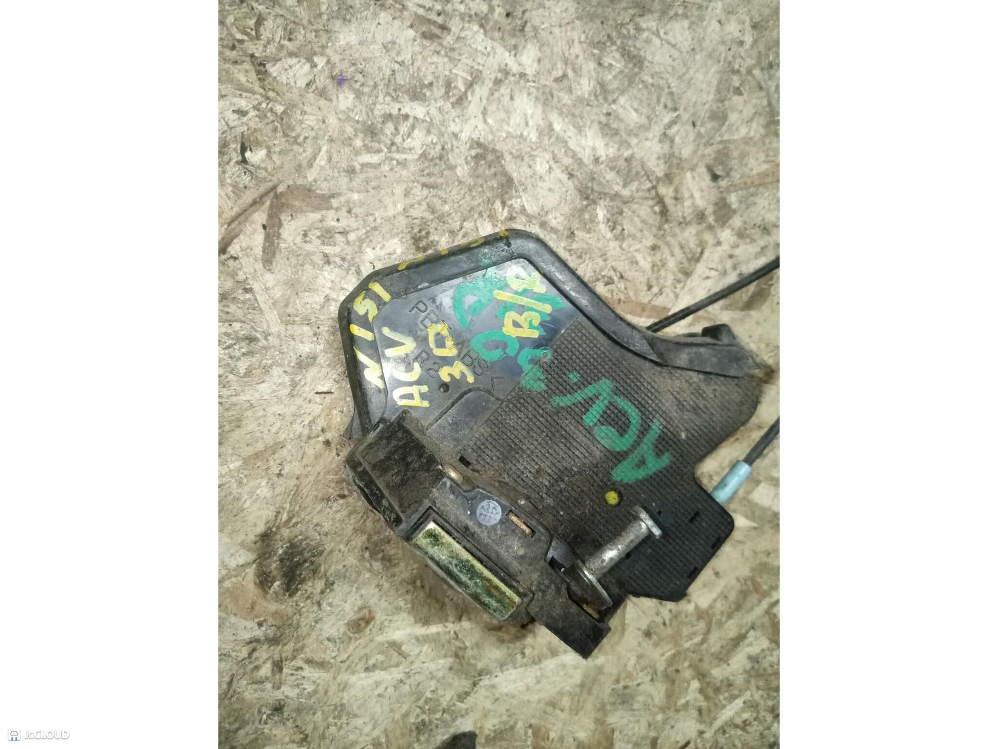 151 Замок двери правой задней TOYOTA CAMRY ACV30, 3000 рублей, Невинномысск