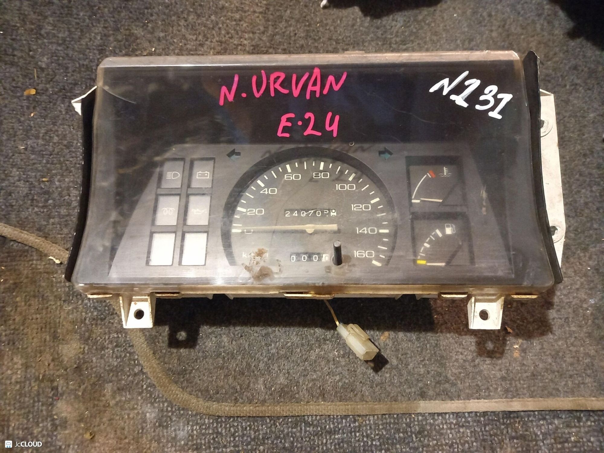 131 Щиток приборов NISSAN URVAN E24, 4000 рублей, Невинномысск