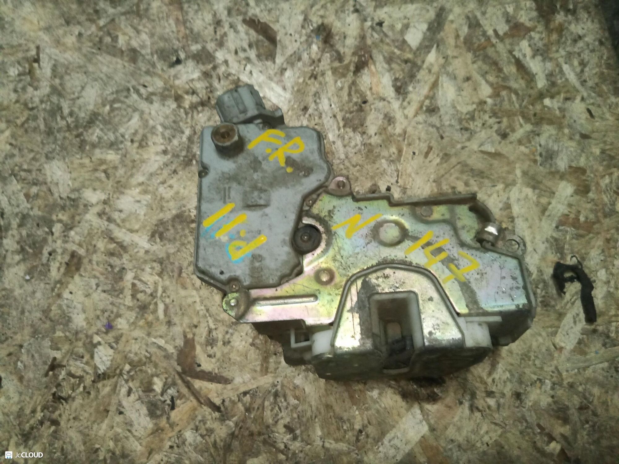 147 Замок двери правой передней NISSAN PRIMERA P11, 3000 рублей, Невинномысск