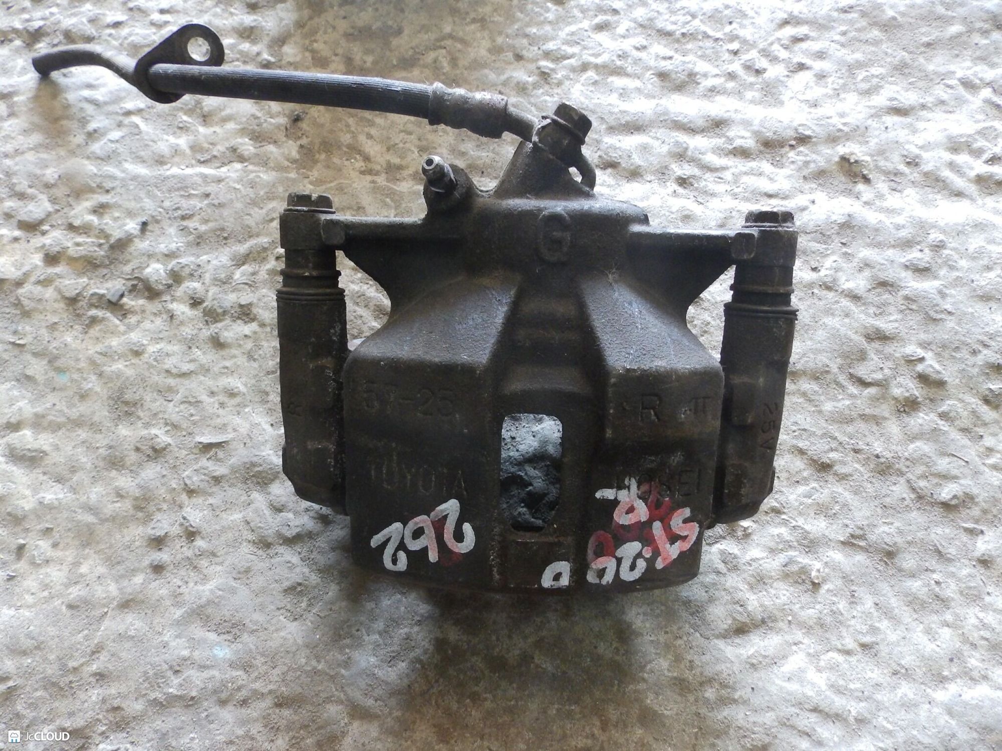 262 Суппорт тормозной передний правый TOYOTA CARINA ED ST200, 2500 рублей, Невинномысск