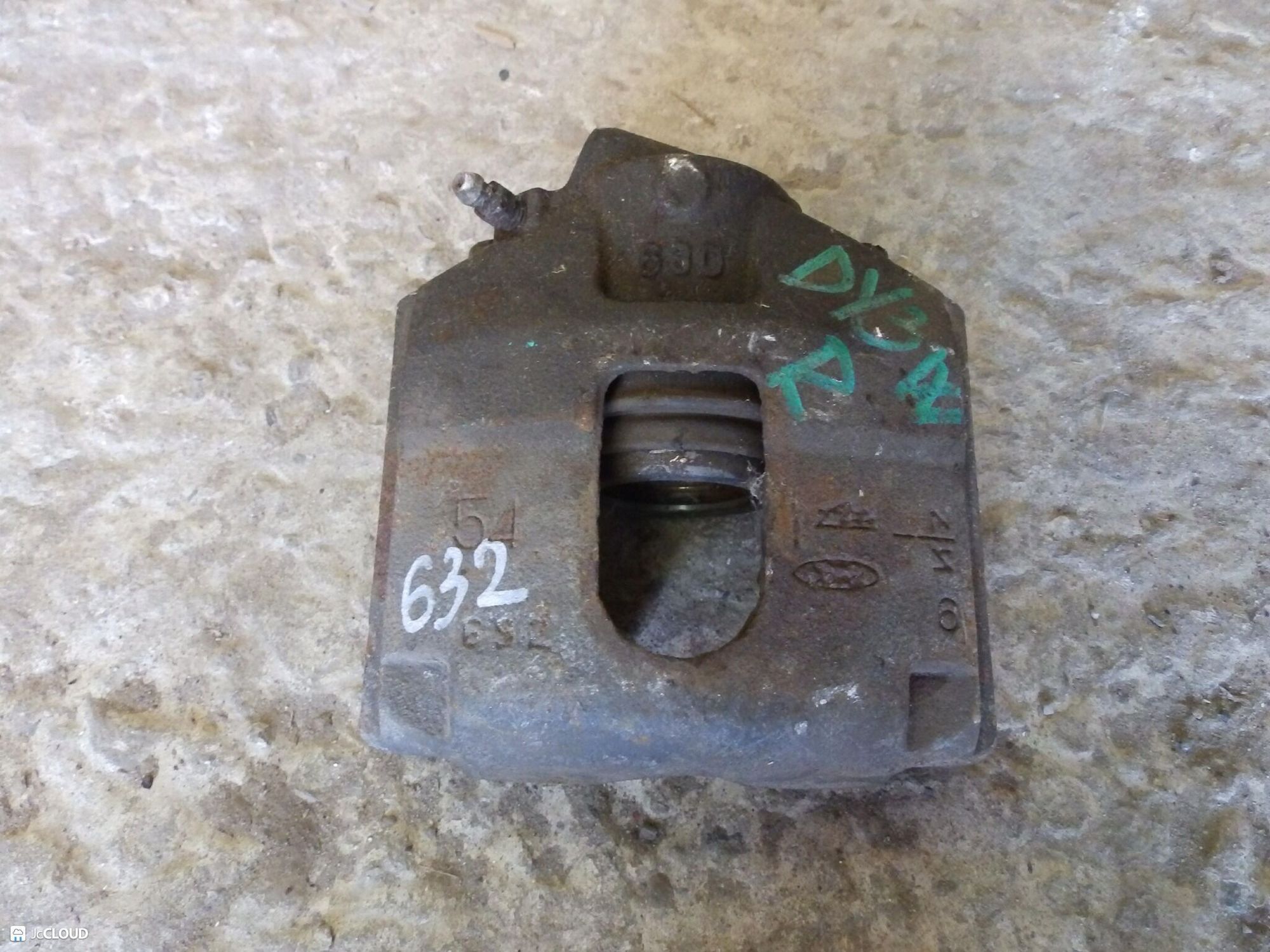 632 Суппорт тормозной передний правый MAZDA DEMIO DY3W, 3000 рублей, Невинномысск