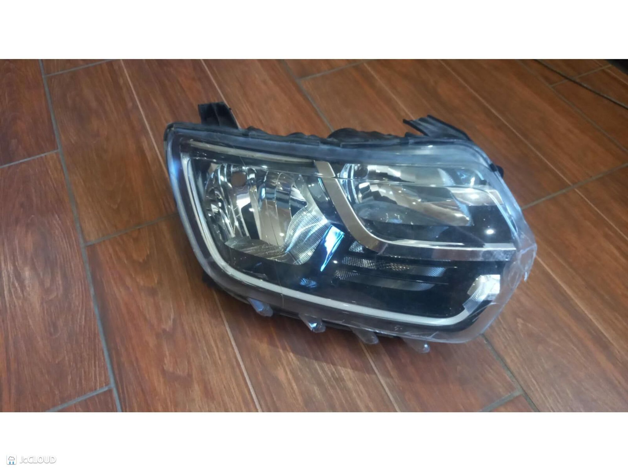 7745 фара правая RENAULT DUSTER, 16500 рублей, Невинномысск