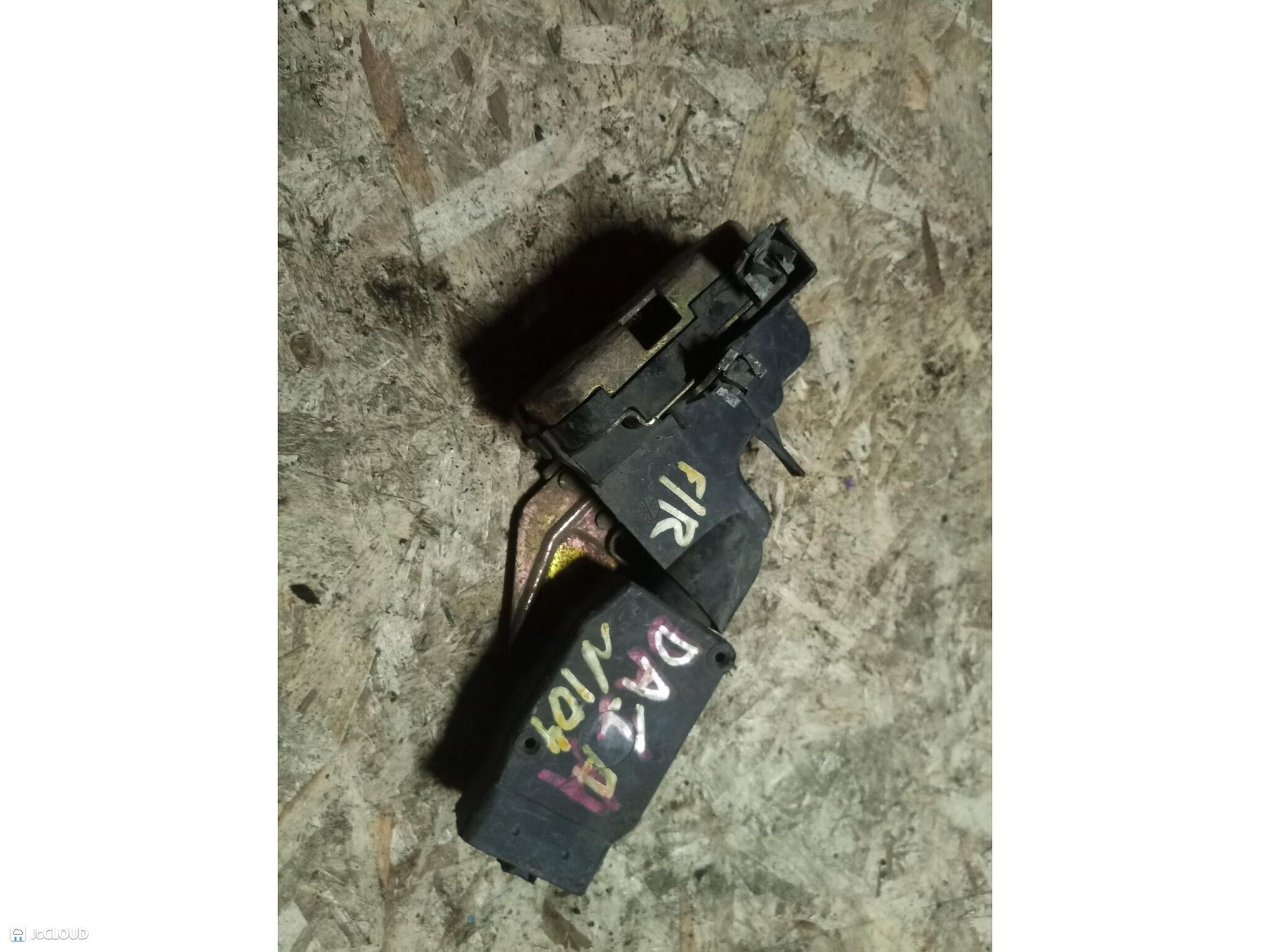 104 Замок двери правой передней MITSUBISHI CARISMA DA1A, 2500 рублей, Невинномысск