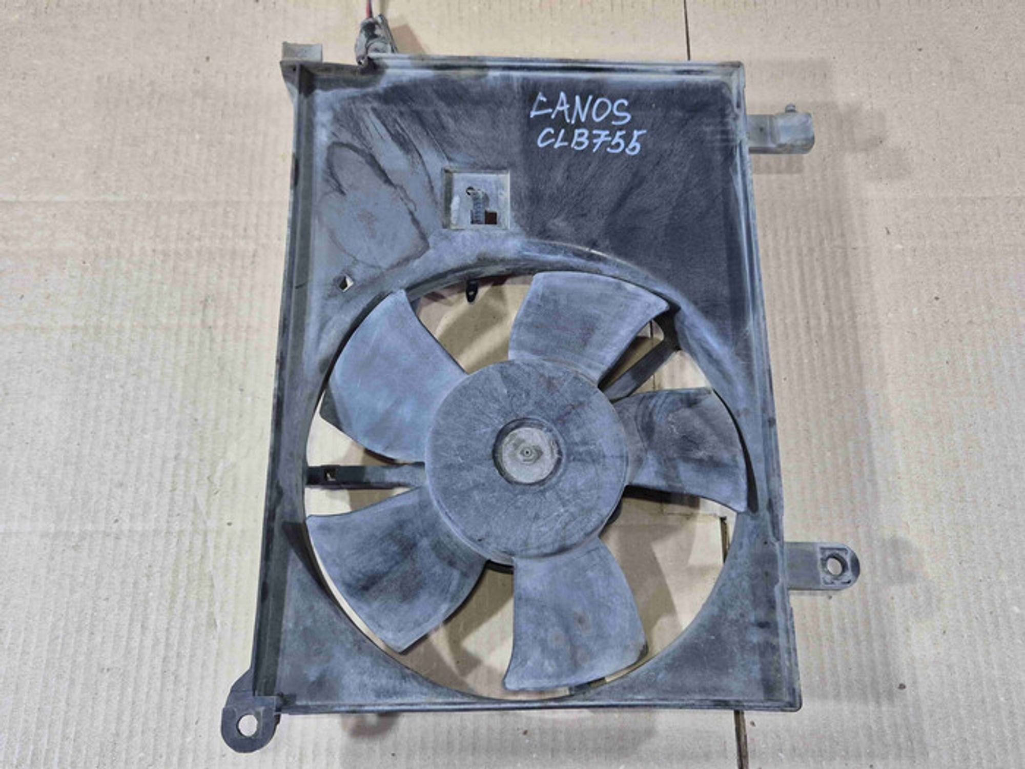 https://ycs.partsauto.market/partsauto-images/thmbs/78ee0fb3787e2dce013ed29fc8a1120c/0012b782c702bf4a328dd6903c6724f6/be4e535d15c7695de7aa0e26a771805b.jpg