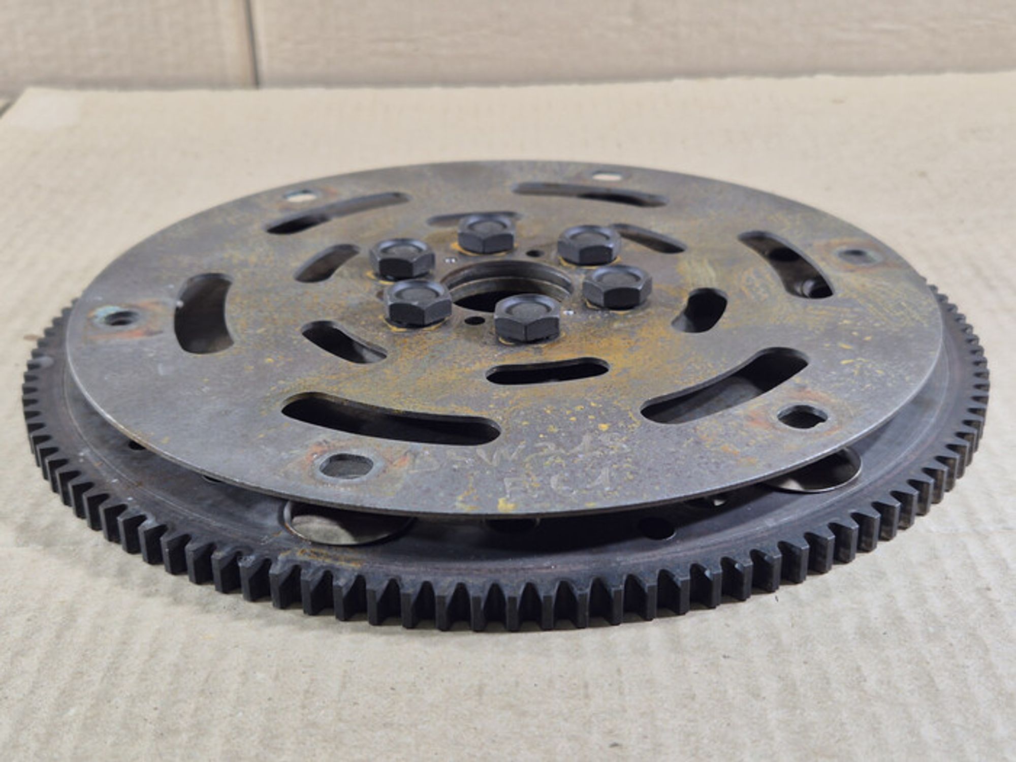https://ycs.partsauto.market/partsauto-images/thmbs/78ee0fb3787e2dce013ed29fc8a1120c/01a9ce8c5d7412fd506383dcb59cc5da/98567c25783dd2993dad9d2faf4e9836.jpg