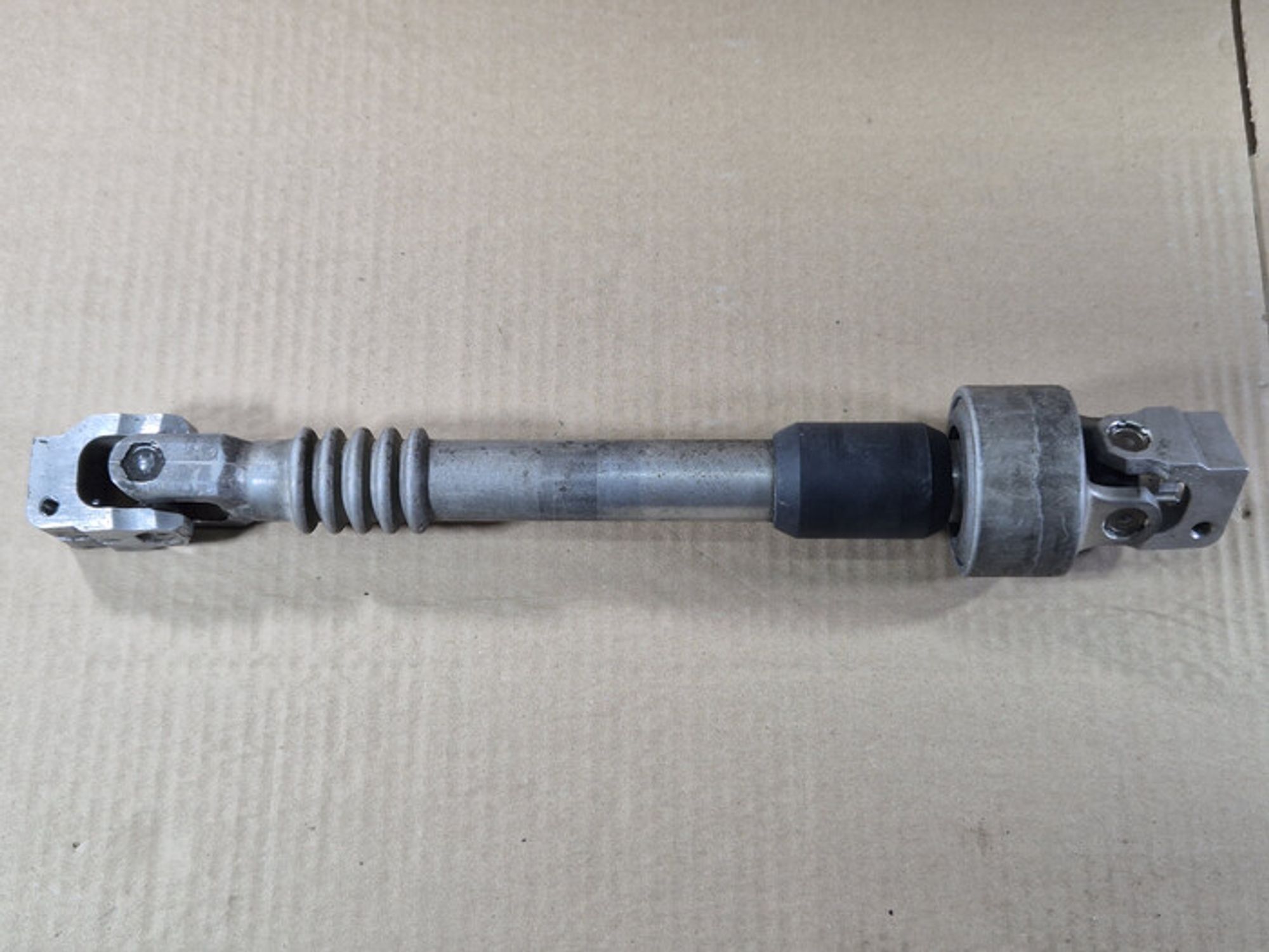 https://ycs.partsauto.market/partsauto-images/thmbs/78ee0fb3787e2dce013ed29fc8a1120c/0249aae01256e0302d1402b2ecb2b5a3/17b2291eab0c643563e37bb6b83e8e2f.jpg