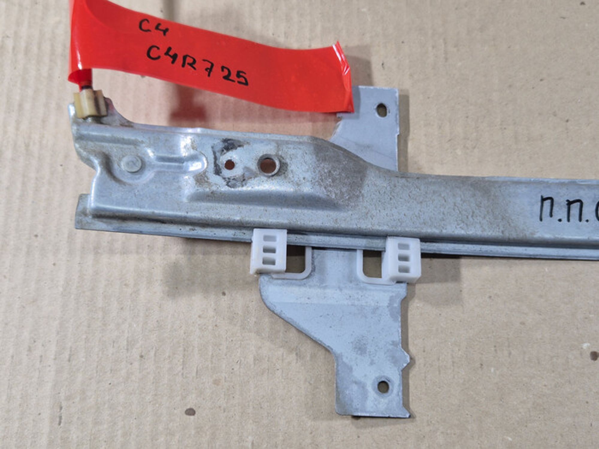 https://ycs.partsauto.market/partsauto-images/thmbs/78ee0fb3787e2dce013ed29fc8a1120c/03baf056603b8bba379a1bdf526a6d1e/b16b3979e4d7ab299a65a5f154397a58.jpg