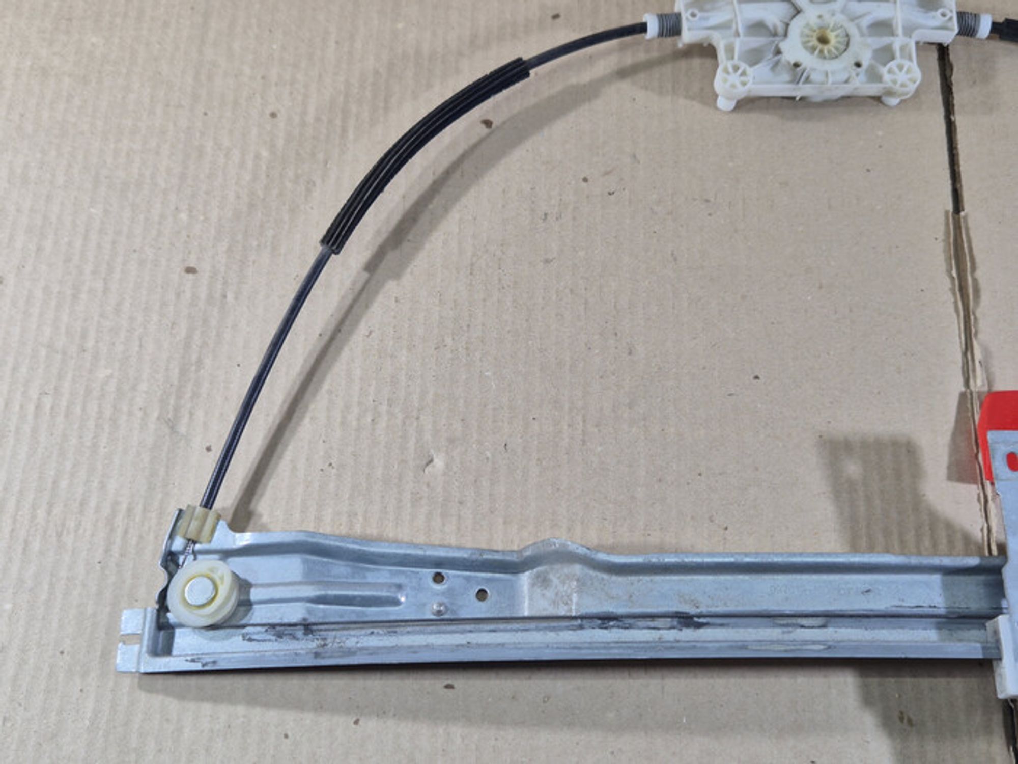 https://ycs.partsauto.market/partsauto-images/thmbs/78ee0fb3787e2dce013ed29fc8a1120c/03baf056603b8bba379a1bdf526a6d1e/d73188c4a8bb342ca42a8519f35c15b4.jpg