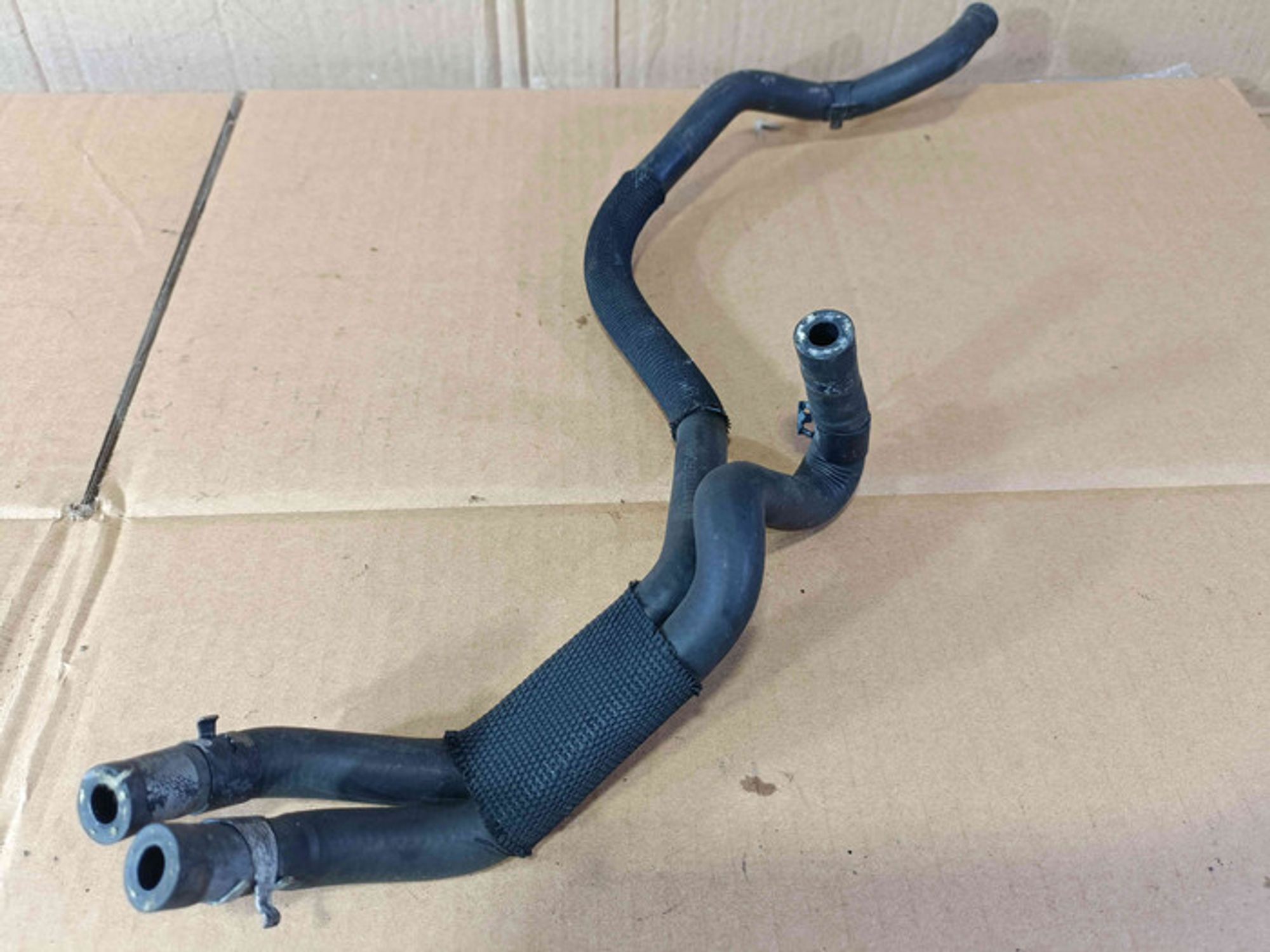 https://ycs.partsauto.market/partsauto-images/thmbs/78ee0fb3787e2dce013ed29fc8a1120c/04b5f61af4d9cbc937dc88259ebbaac3/27e5b1570093251aa22e7a468f0c4c8d.jpg