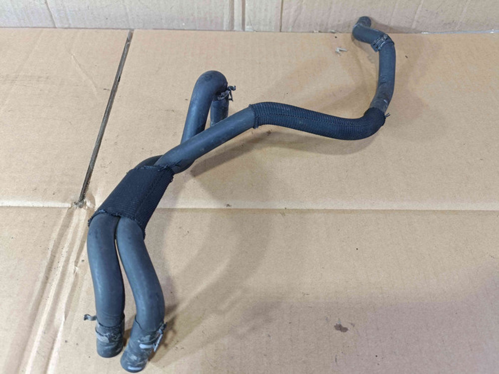 https://ycs.partsauto.market/partsauto-images/thmbs/78ee0fb3787e2dce013ed29fc8a1120c/04b5f61af4d9cbc937dc88259ebbaac3/80e92d0485dd4d4beacca61871cdde85.jpg