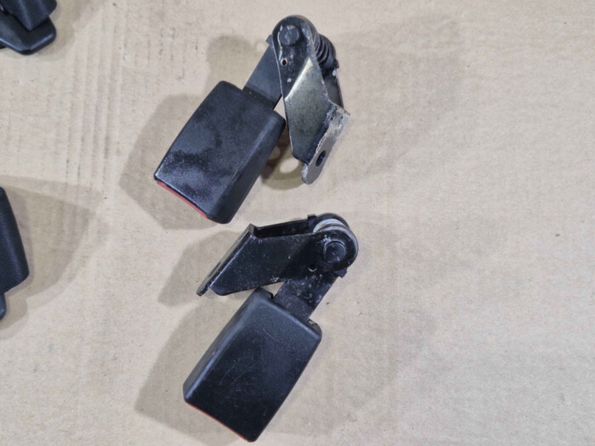 https://ycs.partsauto.market/partsauto-images/thmbs/78ee0fb3787e2dce013ed29fc8a1120c/04b925528316273d8584eed89bb3af71/ba3de9e0680e639630fe0740e51a9d3b.jpg