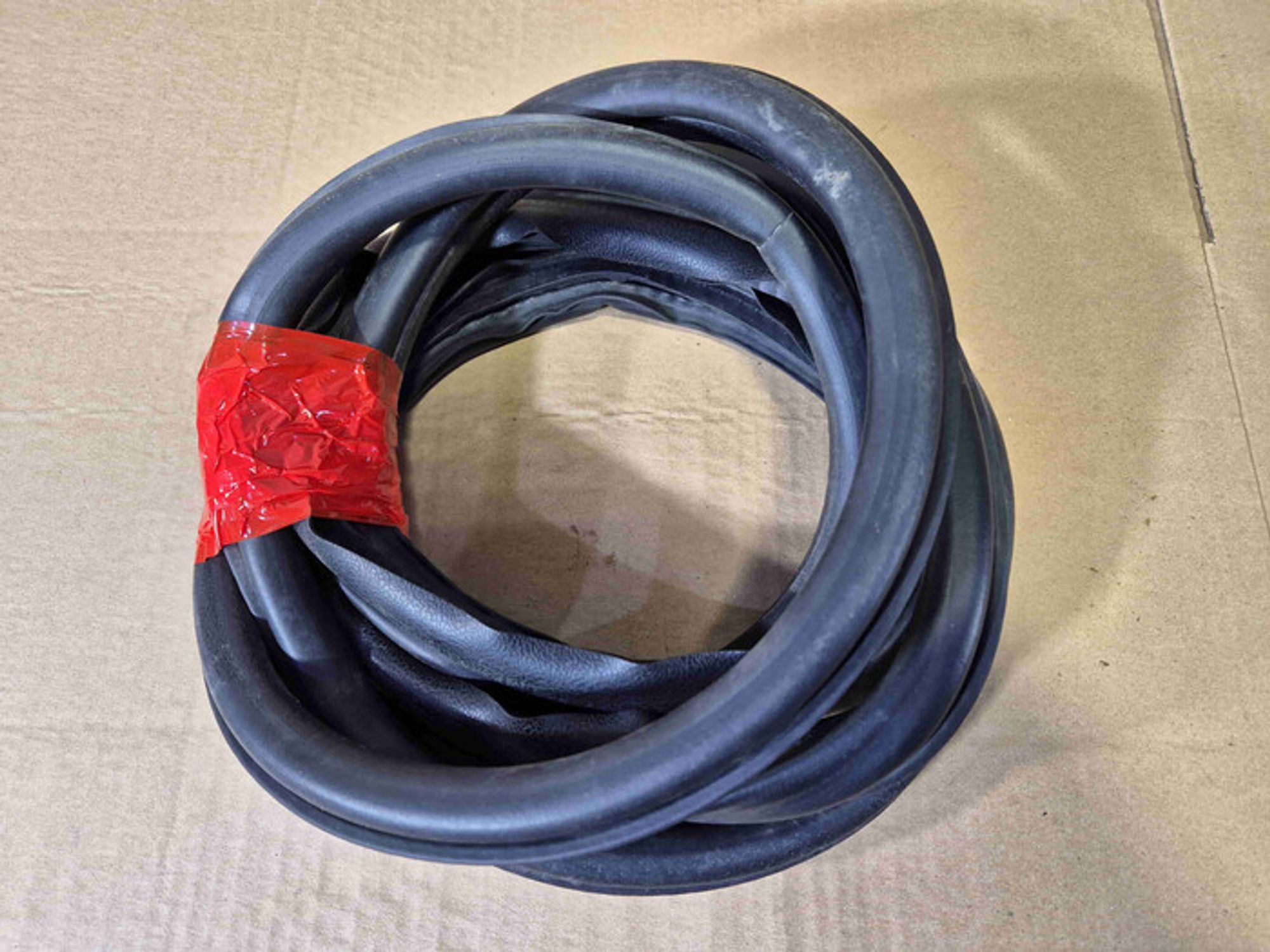 https://ycs.partsauto.market/partsauto-images/thmbs/78ee0fb3787e2dce013ed29fc8a1120c/081c255019bfcf22dfec977abbaa4e35/e4e215269591c62fa0f5b609e92ff696.jpg