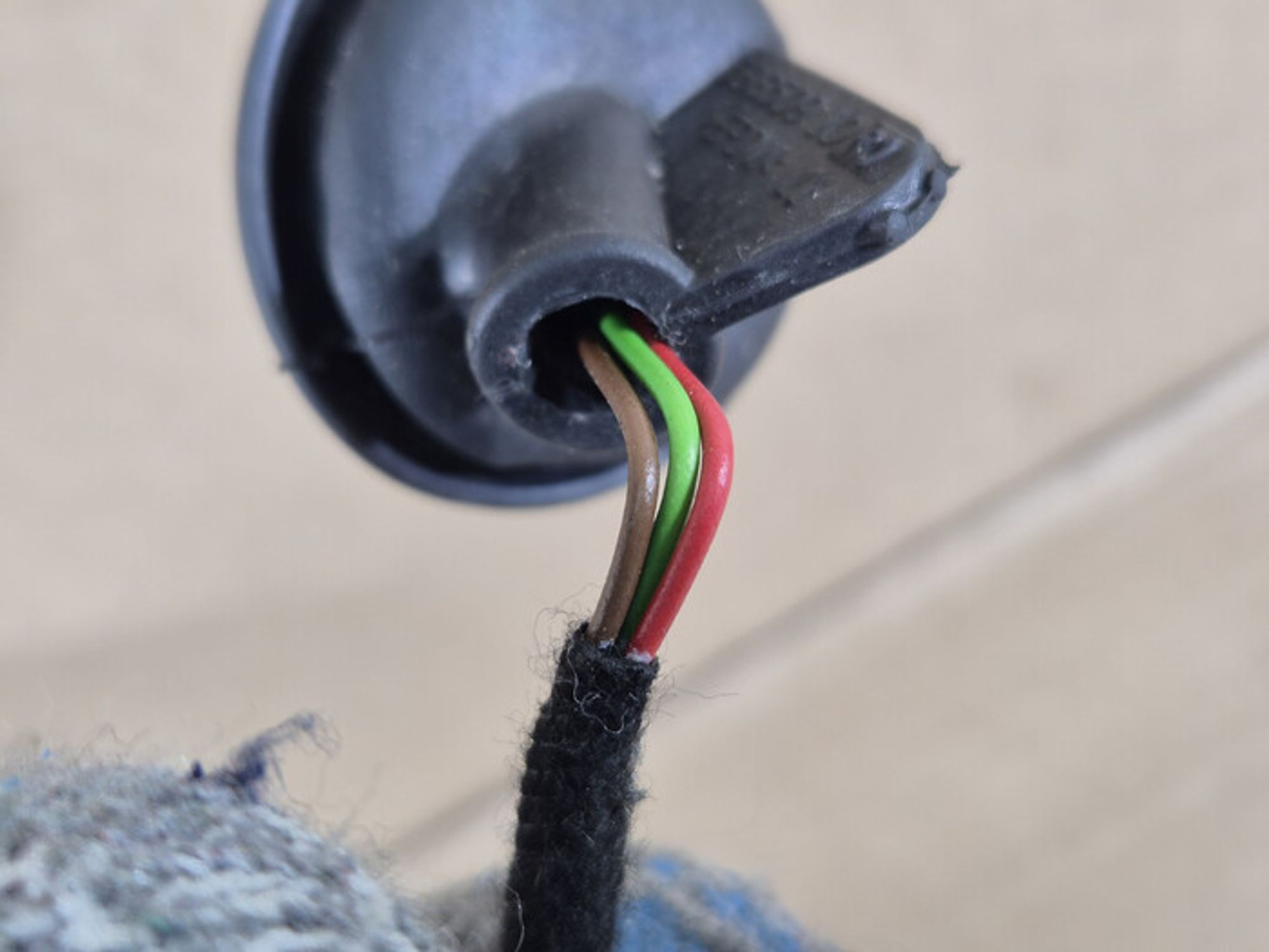 https://ycs.partsauto.market/partsauto-images/thmbs/78ee0fb3787e2dce013ed29fc8a1120c/08a4a4b635d71c4976ed8114b49e6e6d/43614c3041ba6b9019e0163810e3e0fb.jpg