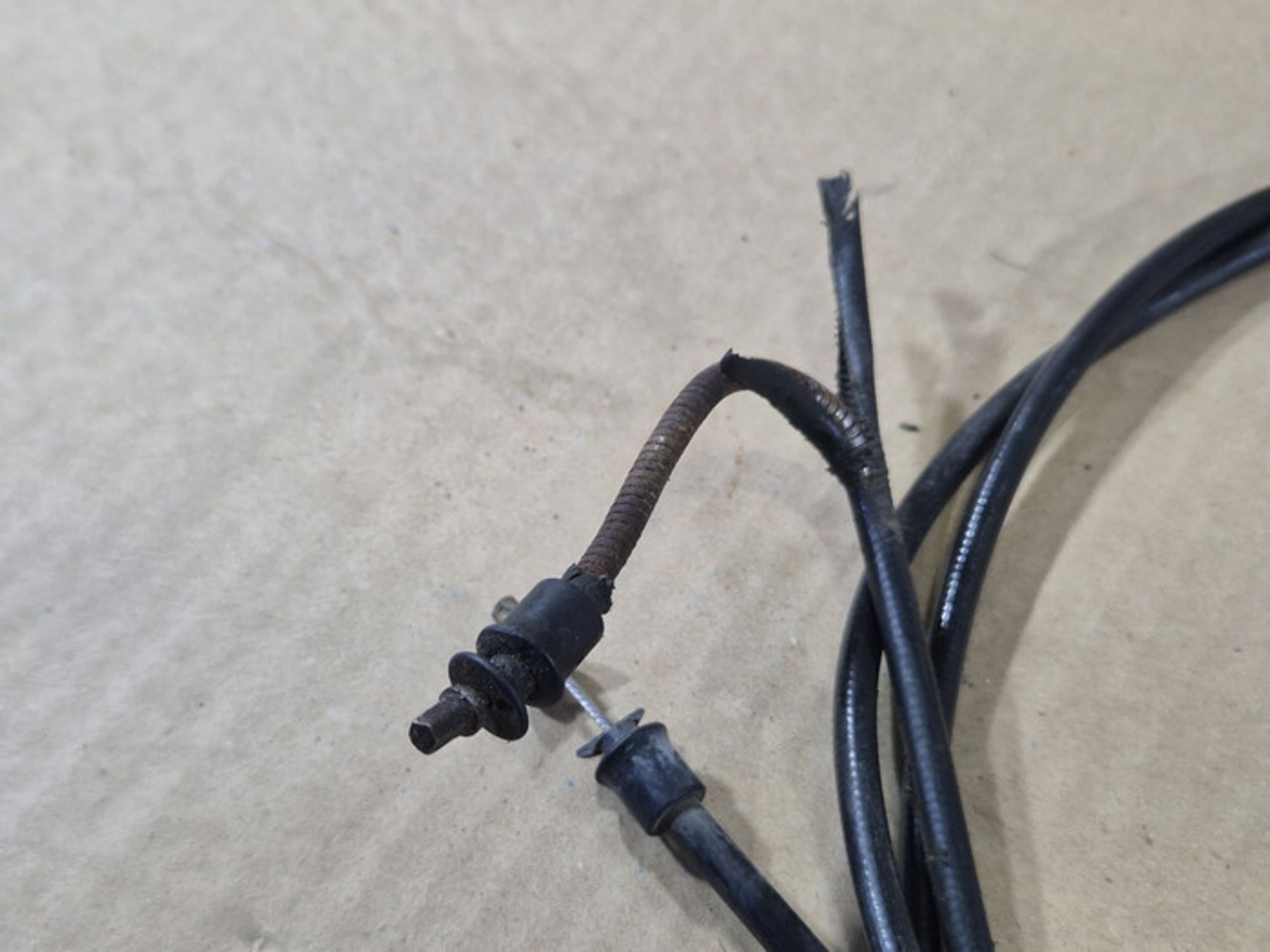https://ycs.partsauto.market/partsauto-images/thmbs/78ee0fb3787e2dce013ed29fc8a1120c/0b8ee363db5cd83ad63cf0696866370a/c2dca886ad6566b590e7fc2d4e7db3f2.jpg