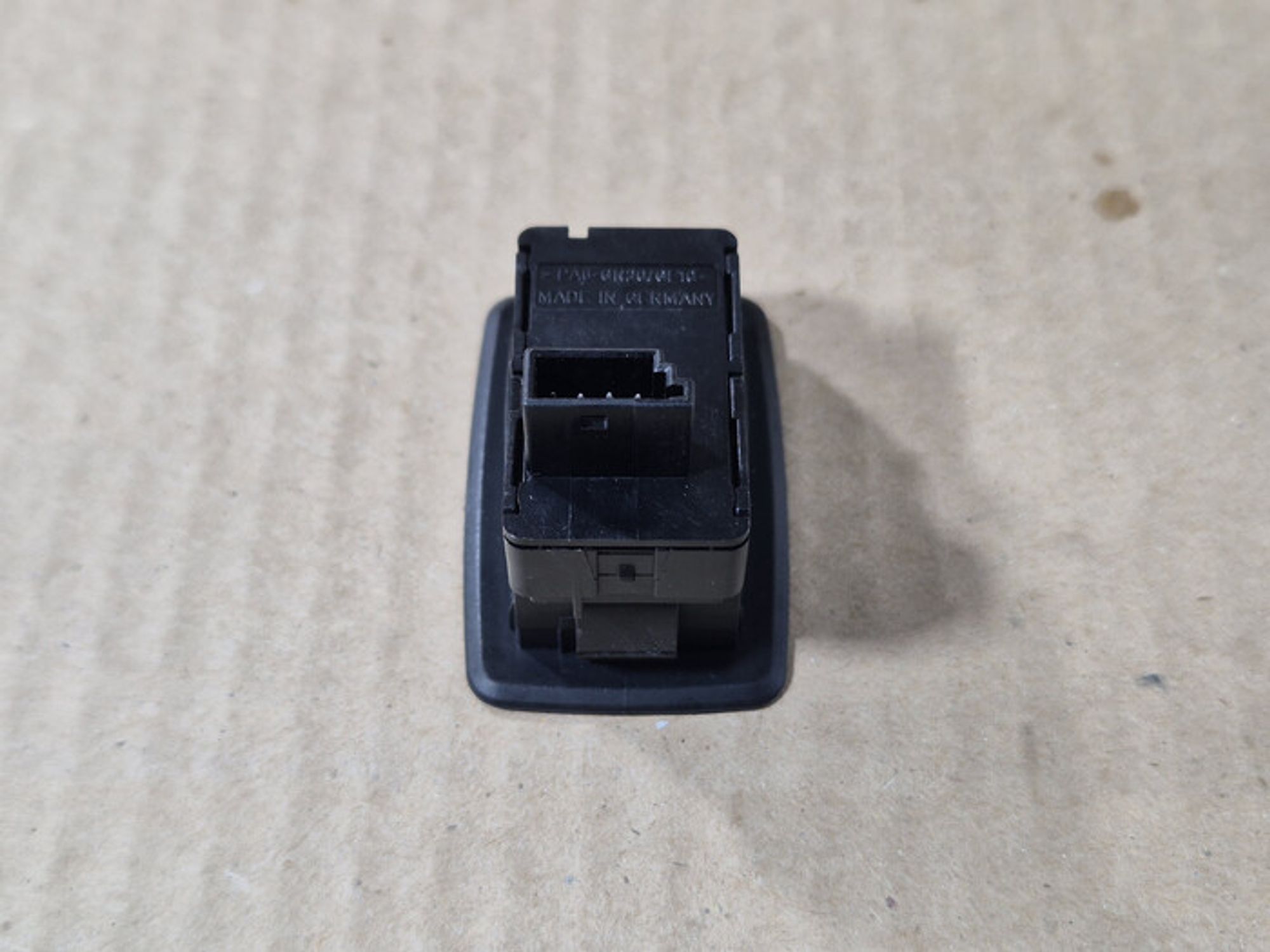 https://ycs.partsauto.market/partsauto-images/thmbs/78ee0fb3787e2dce013ed29fc8a1120c/0c94355f8c2a9ecc6b69d41828a886ed/0729cd34e9373983ab4f22f436f23c0e.jpg