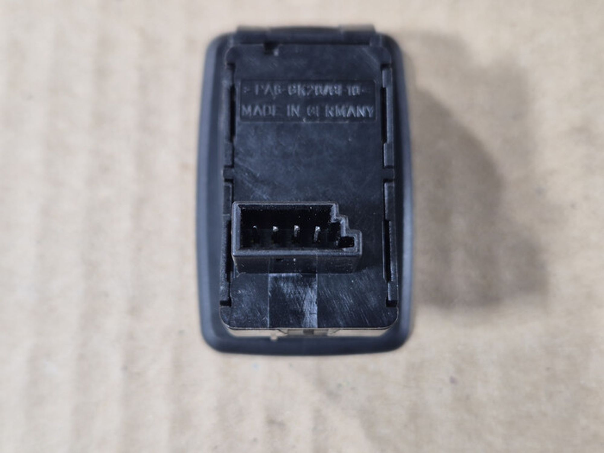 https://ycs.partsauto.market/partsauto-images/thmbs/78ee0fb3787e2dce013ed29fc8a1120c/0c94355f8c2a9ecc6b69d41828a886ed/601bc1f50367f799a3390cdde3532bf7.jpg