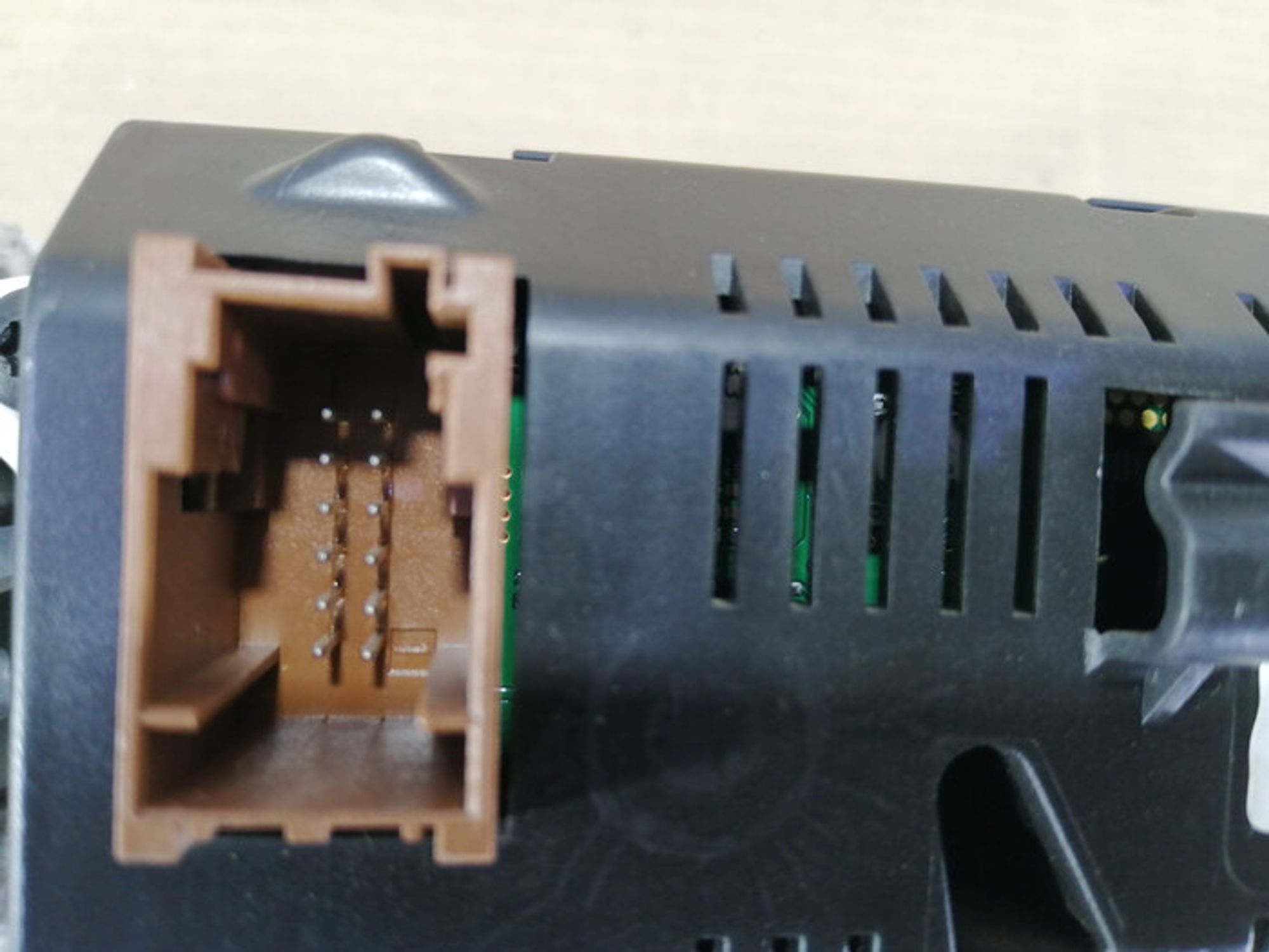 https://ycs.partsauto.market/partsauto-images/thmbs/78ee0fb3787e2dce013ed29fc8a1120c/0fabeeea5bec4b355423bf43801ee1ba/a2293906d37c3aa93570105bf66aa130.jpg