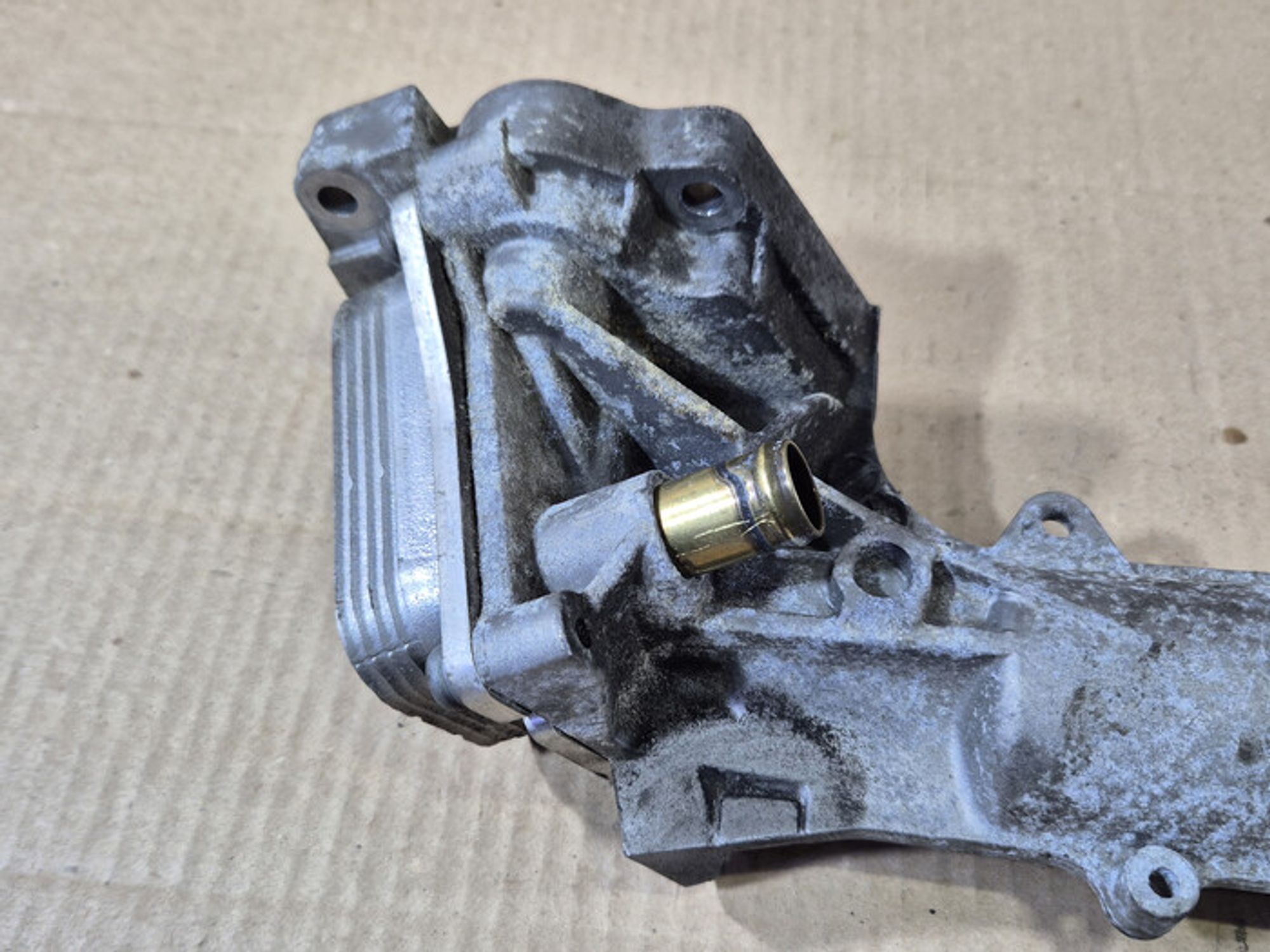 https://ycs.partsauto.market/partsauto-images/thmbs/78ee0fb3787e2dce013ed29fc8a1120c/1214b2a4f7a47eca2c73ecddc7e08953/4aa16740cbb34fce3845e64ffa4762cf.jpg