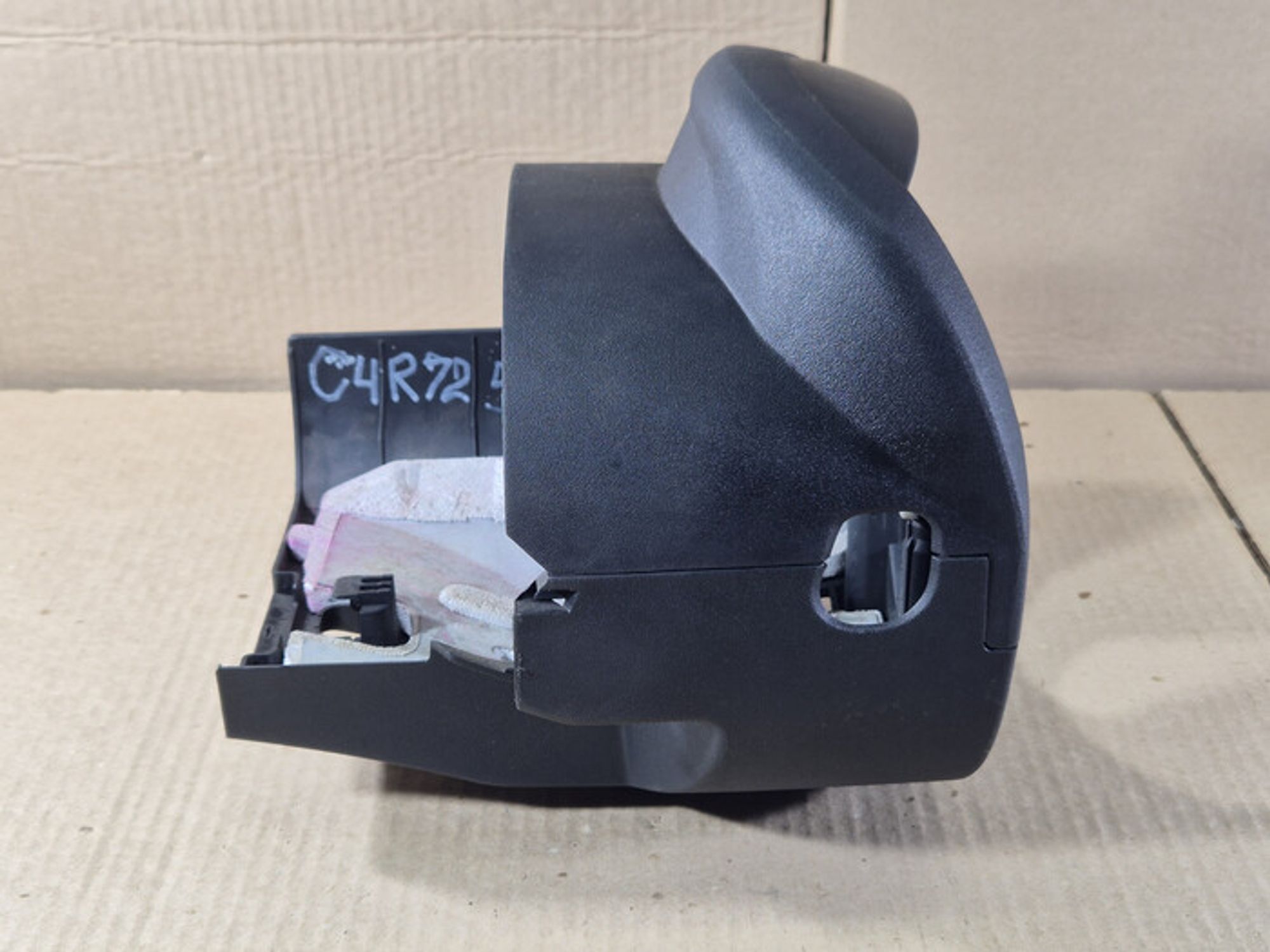 https://ycs.partsauto.market/partsauto-images/thmbs/78ee0fb3787e2dce013ed29fc8a1120c/136d5730acbdde1e0542d840d27114d2/dd7b637535f6cdc98f6b4331b22fa2f2.jpg