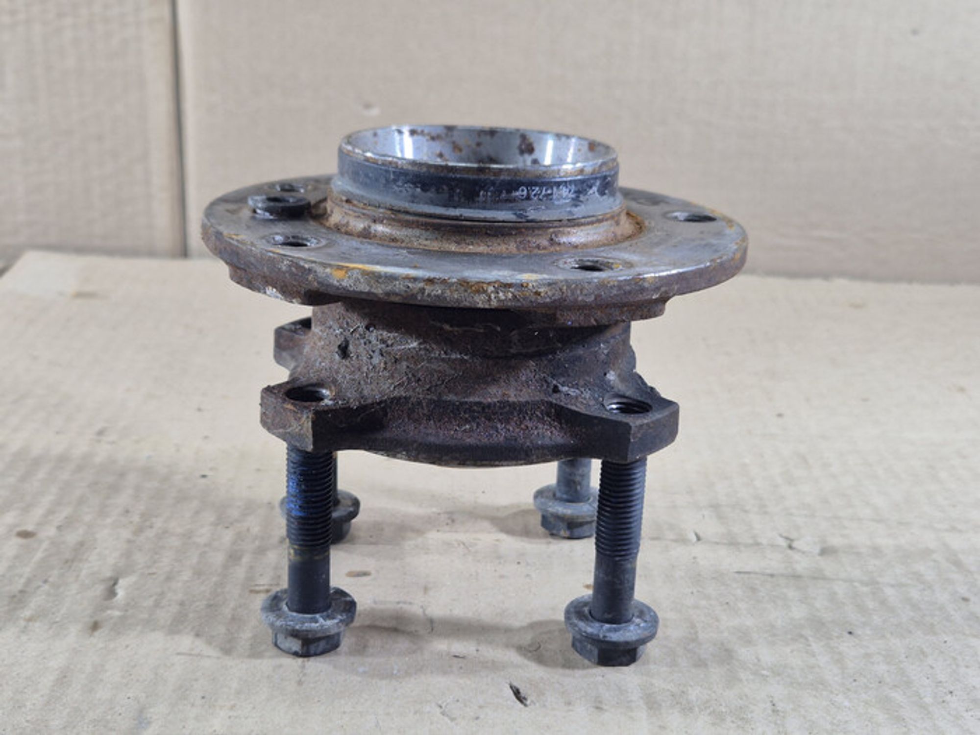 https://ycs.partsauto.market/partsauto-images/thmbs/78ee0fb3787e2dce013ed29fc8a1120c/14da06c9f922cac70973c2ad1420d577/a391d4b15995cfd0413395616ca679f8.jpg