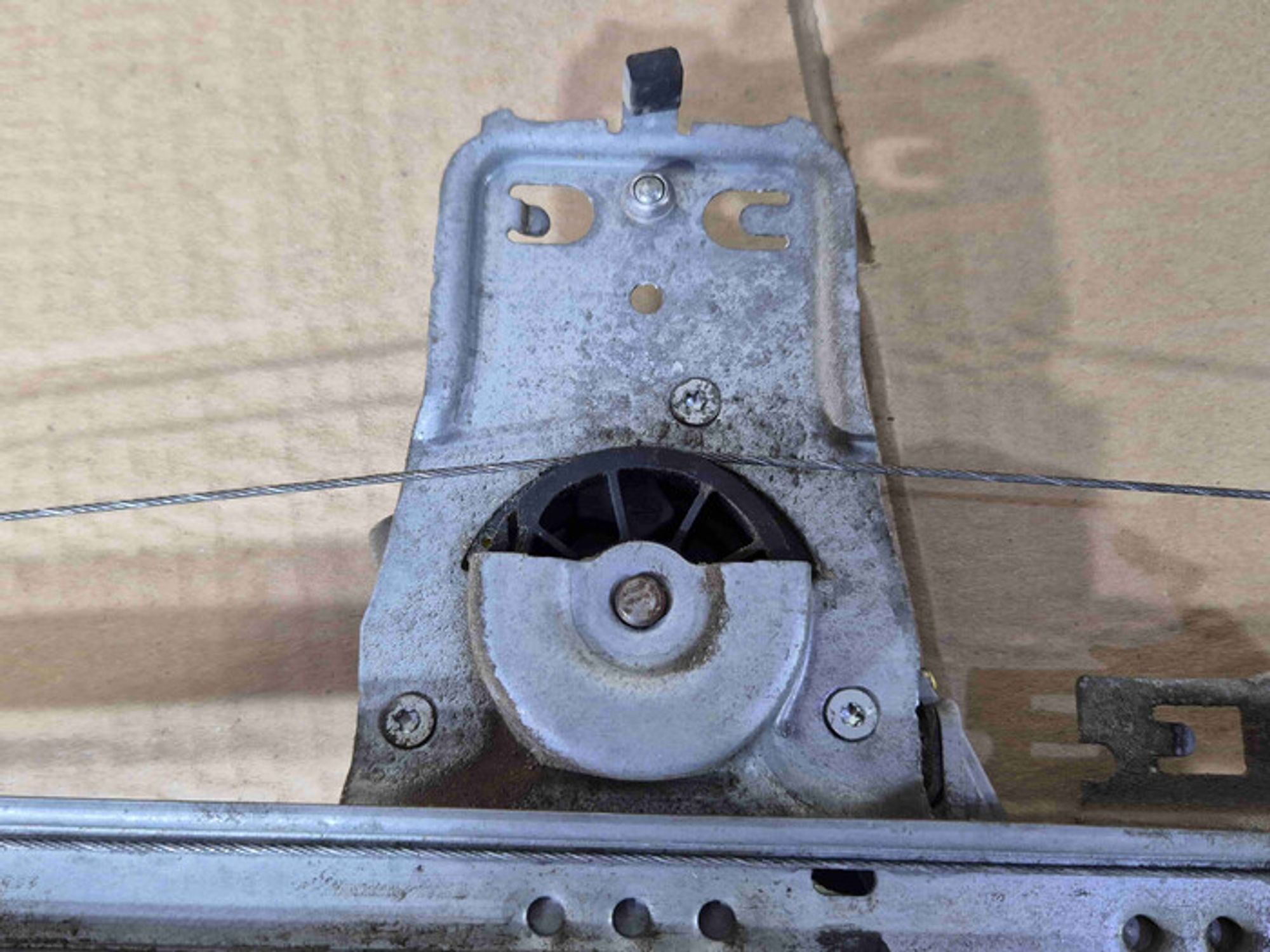 https://ycs.partsauto.market/partsauto-images/thmbs/78ee0fb3787e2dce013ed29fc8a1120c/17be957558e1b68452c68e9b5e2a323f/b8f208c15d23066d2dca2a5a69db707a.jpg