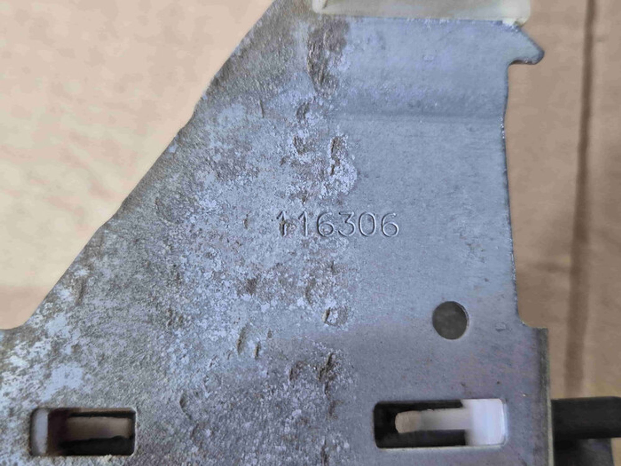 https://ycs.partsauto.market/partsauto-images/thmbs/78ee0fb3787e2dce013ed29fc8a1120c/17be957558e1b68452c68e9b5e2a323f/cf0577cb6d068ef8e363ea1426ebf9ef.jpg