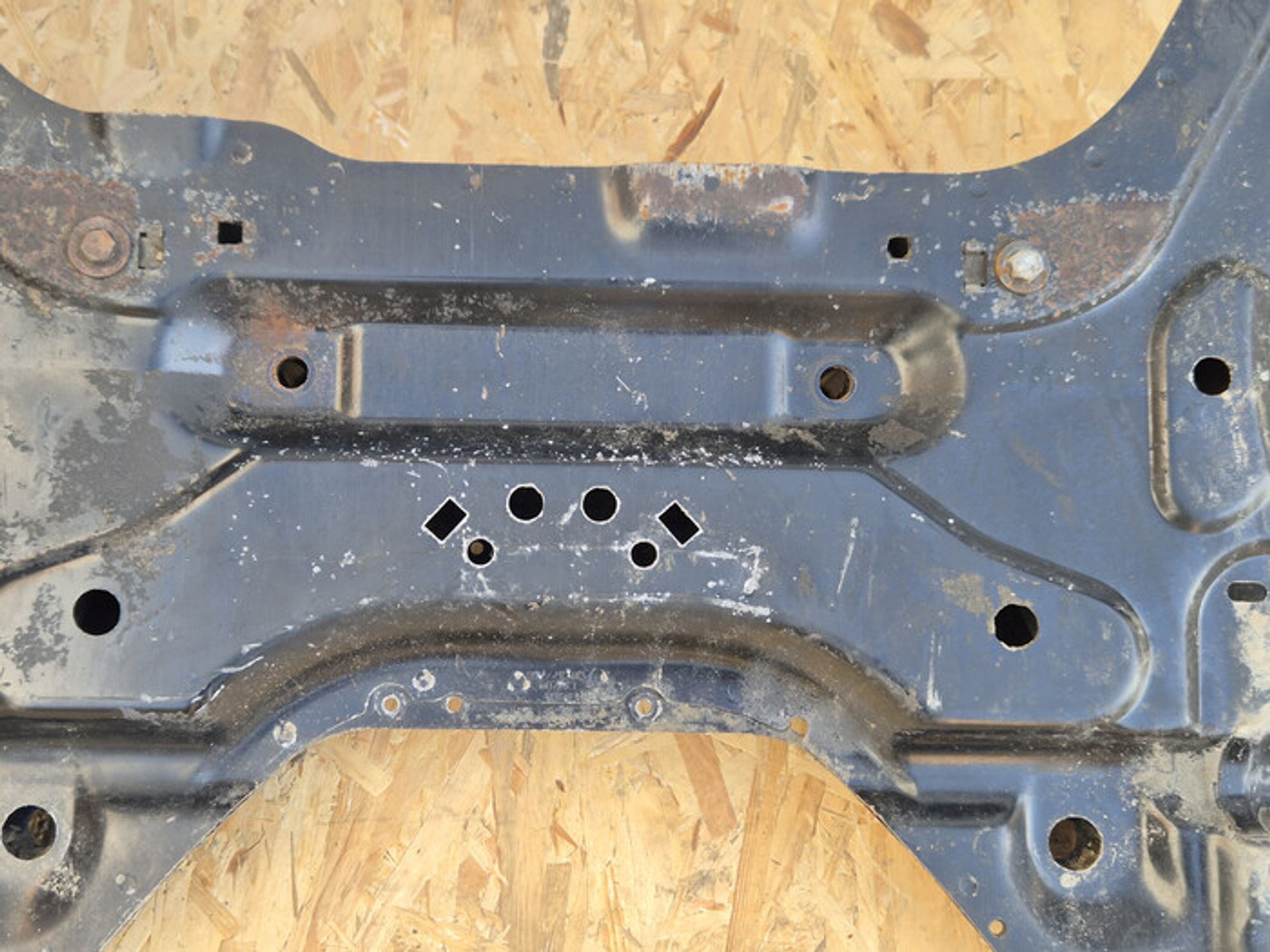 https://ycs.partsauto.market/partsauto-images/thmbs/78ee0fb3787e2dce013ed29fc8a1120c/18a7e55e7ca07807c9b36fa0495a6ef9/108a2e9c3eb7f486764ded1a6fd9c1cf.jpg