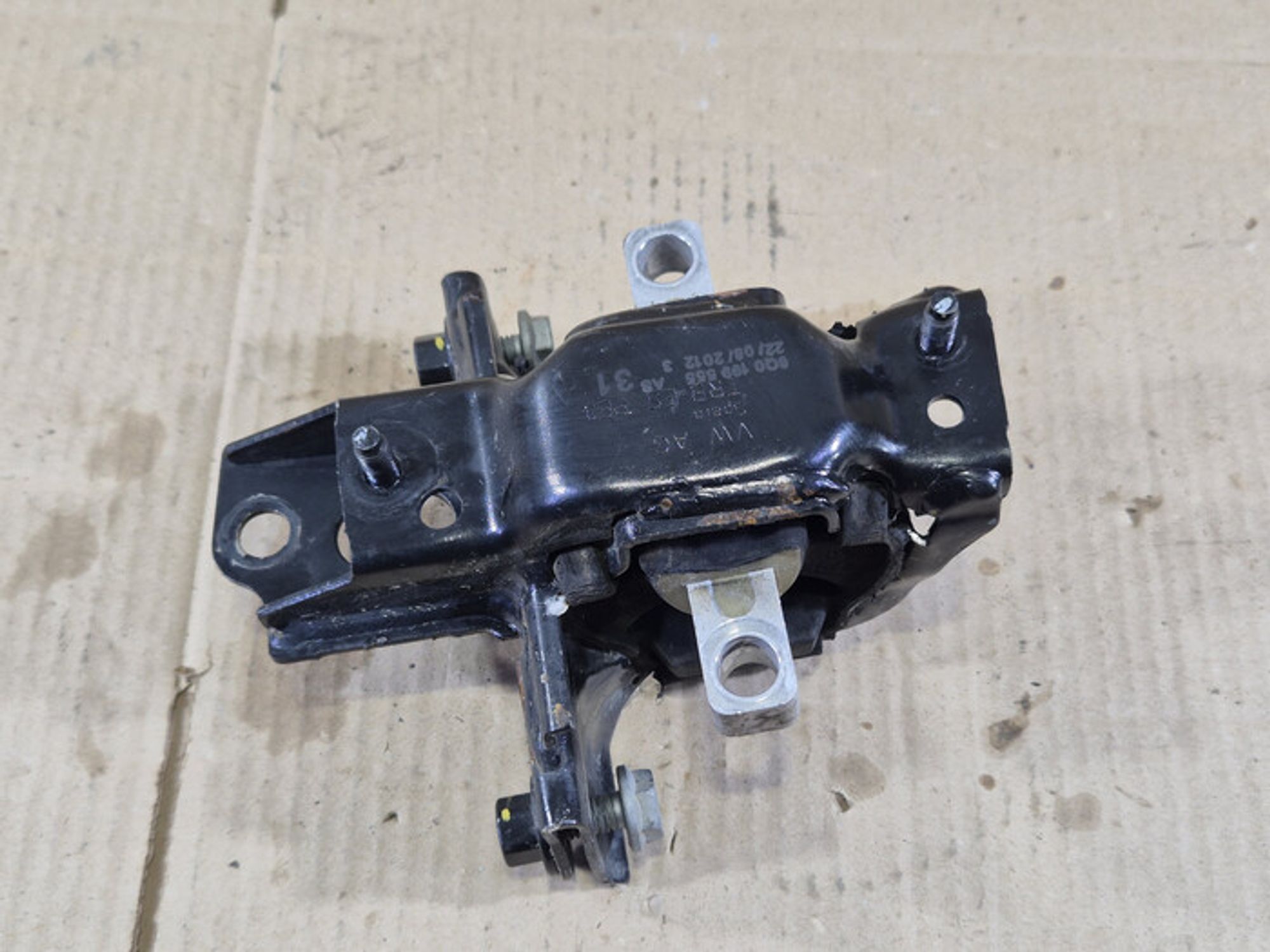 https://ycs.partsauto.market/partsauto-images/thmbs/78ee0fb3787e2dce013ed29fc8a1120c/1a01beab6b4de0eb06823ade4291df99/db93e9355d39b434ca4faf9895c2d428.jpg