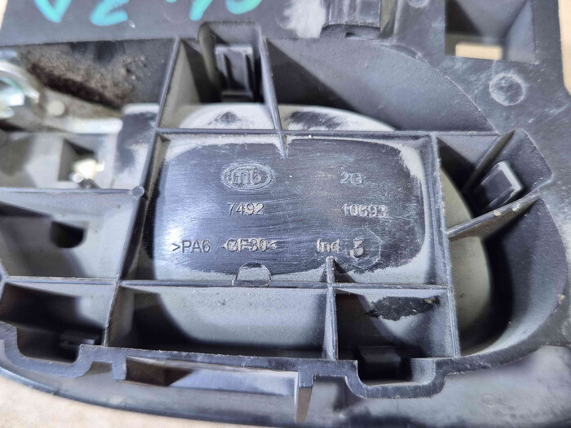 https://ycs.partsauto.market/partsauto-images/thmbs/78ee0fb3787e2dce013ed29fc8a1120c/1a84fa976828c2acbfedd494ce43dc21/1642eedbe05260de9a36022b8f20955c.jpg