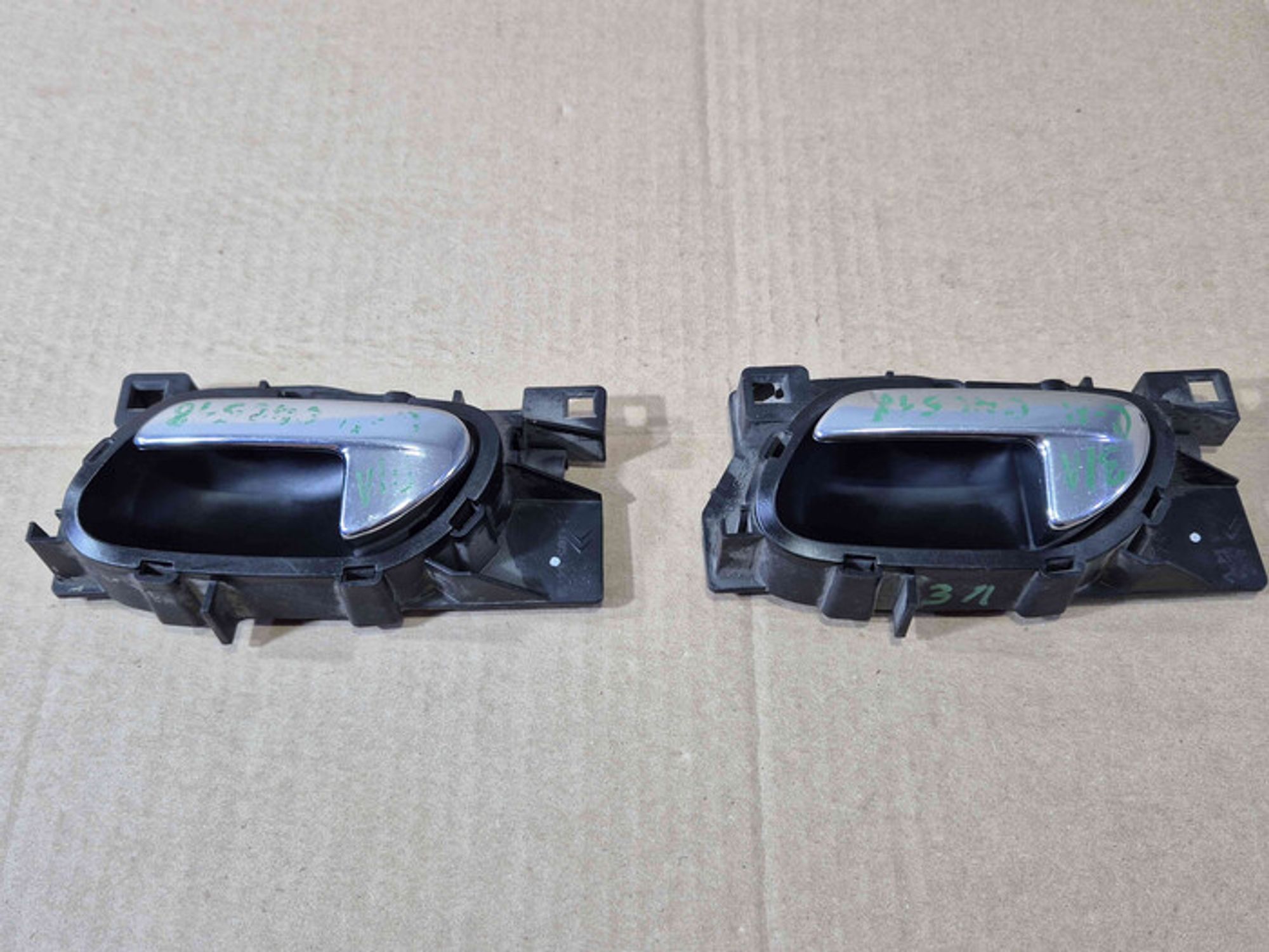 https://ycs.partsauto.market/partsauto-images/thmbs/78ee0fb3787e2dce013ed29fc8a1120c/1a84fa976828c2acbfedd494ce43dc21/8c4d612af638210e95bc2b3c1acd9945.jpg