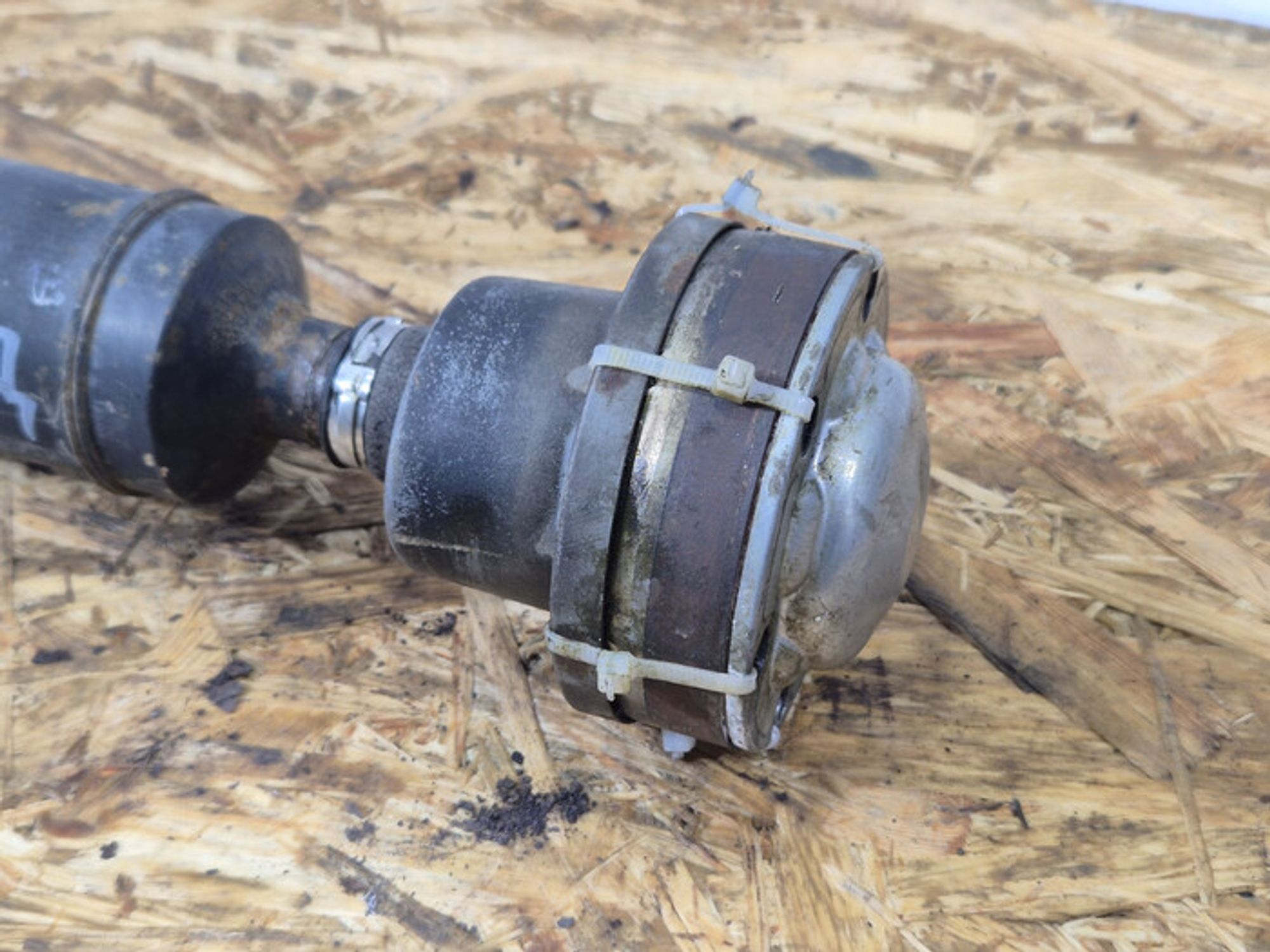 https://ycs.partsauto.market/partsauto-images/thmbs/78ee0fb3787e2dce013ed29fc8a1120c/1aab0c9b0cc547b28651aa56d2edd85c/a06e12e3a08c6ab2429918ea2ac1341e.jpg