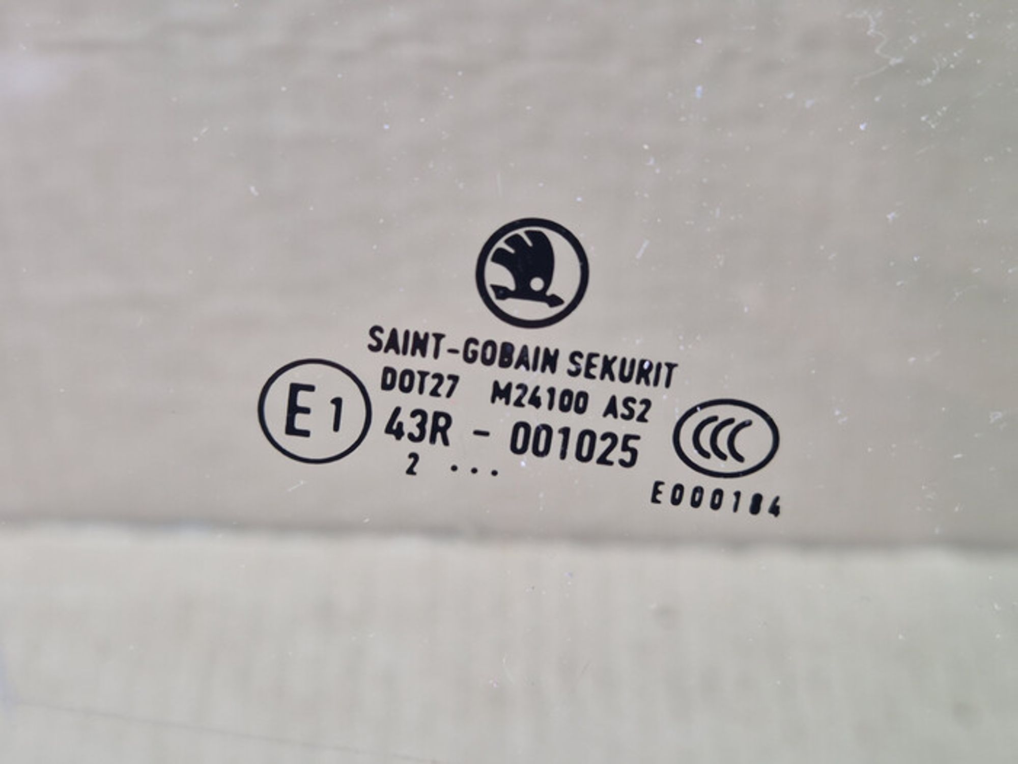 https://ycs.partsauto.market/partsauto-images/thmbs/78ee0fb3787e2dce013ed29fc8a1120c/1ac9c67ac91983cb55adc24402c16ed1/6dc656f176ccc8b388c46070186f24be.jpg