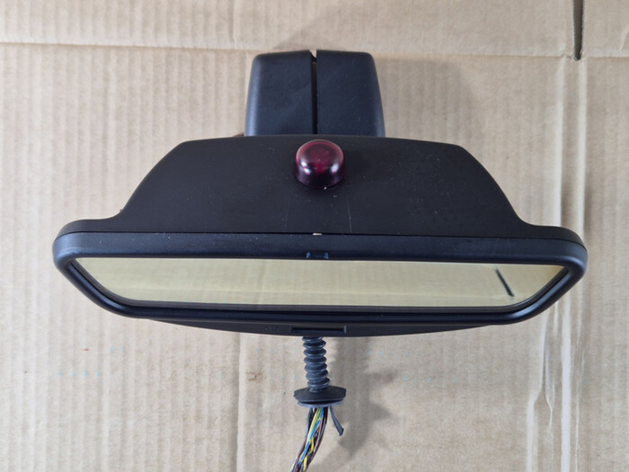 https://ycs.partsauto.market/partsauto-images/thmbs/78ee0fb3787e2dce013ed29fc8a1120c/1add3aaa51409e631ce02e3dfbdd396d/4c15aab96527742cbb9e1622e4c10c2b.jpg