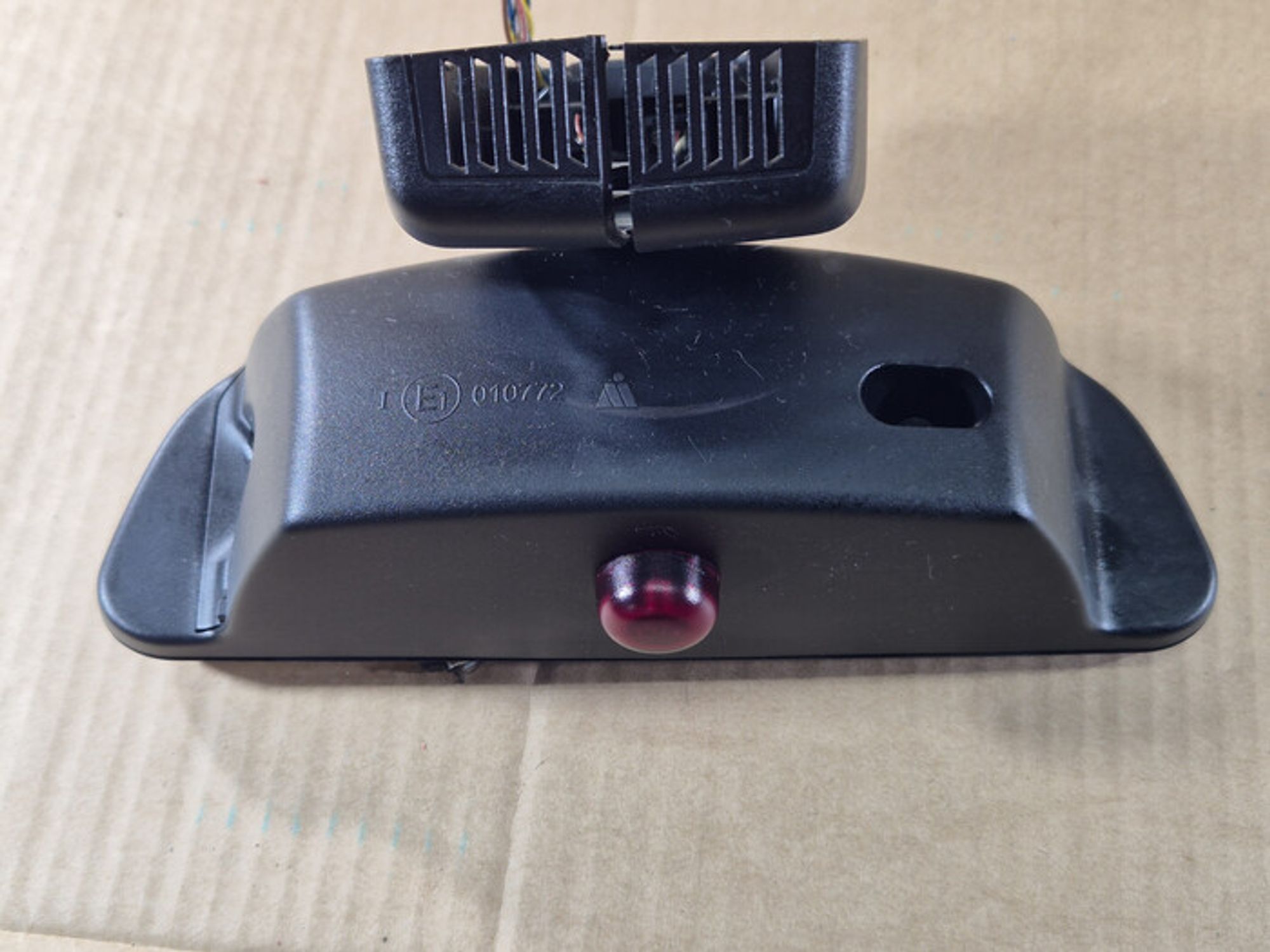 https://ycs.partsauto.market/partsauto-images/thmbs/78ee0fb3787e2dce013ed29fc8a1120c/1add3aaa51409e631ce02e3dfbdd396d/64460cd02f046f3269ccffe881bab6d7.jpg