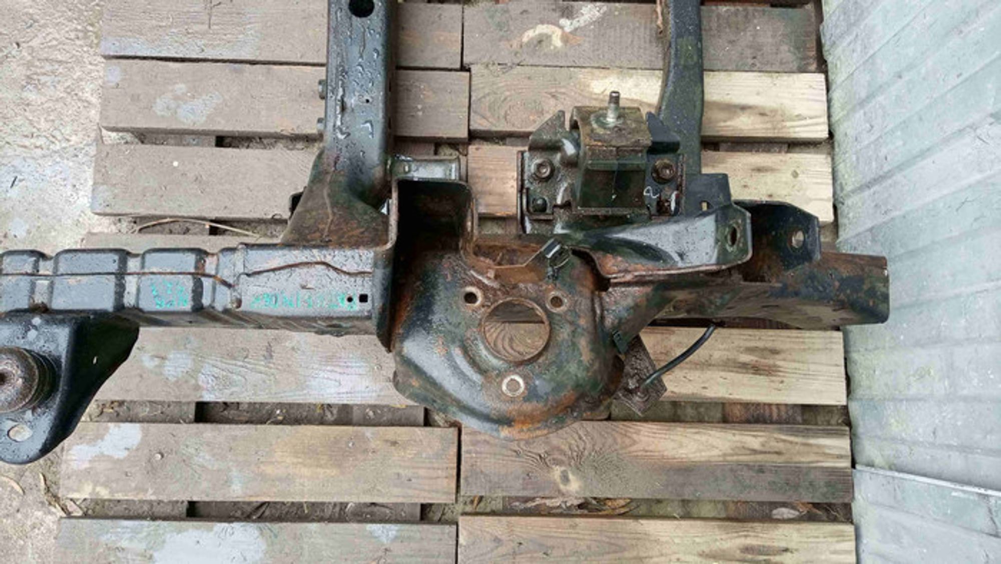 https://ycs.partsauto.market/partsauto-images/thmbs/78ee0fb3787e2dce013ed29fc8a1120c/1b6c9984bbfd8bf4be42701e08bff90f/1a5dd7f239dfa0359b3b732dedb824f1.jpg