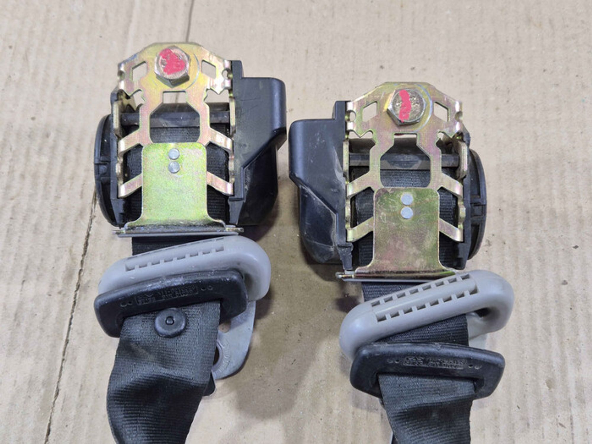 https://ycs.partsauto.market/partsauto-images/thmbs/78ee0fb3787e2dce013ed29fc8a1120c/1c9e284e24c4cf372fd3a62c7b1c1ecb/81fde468b5fe149a9bc1bc8253b51651.jpg