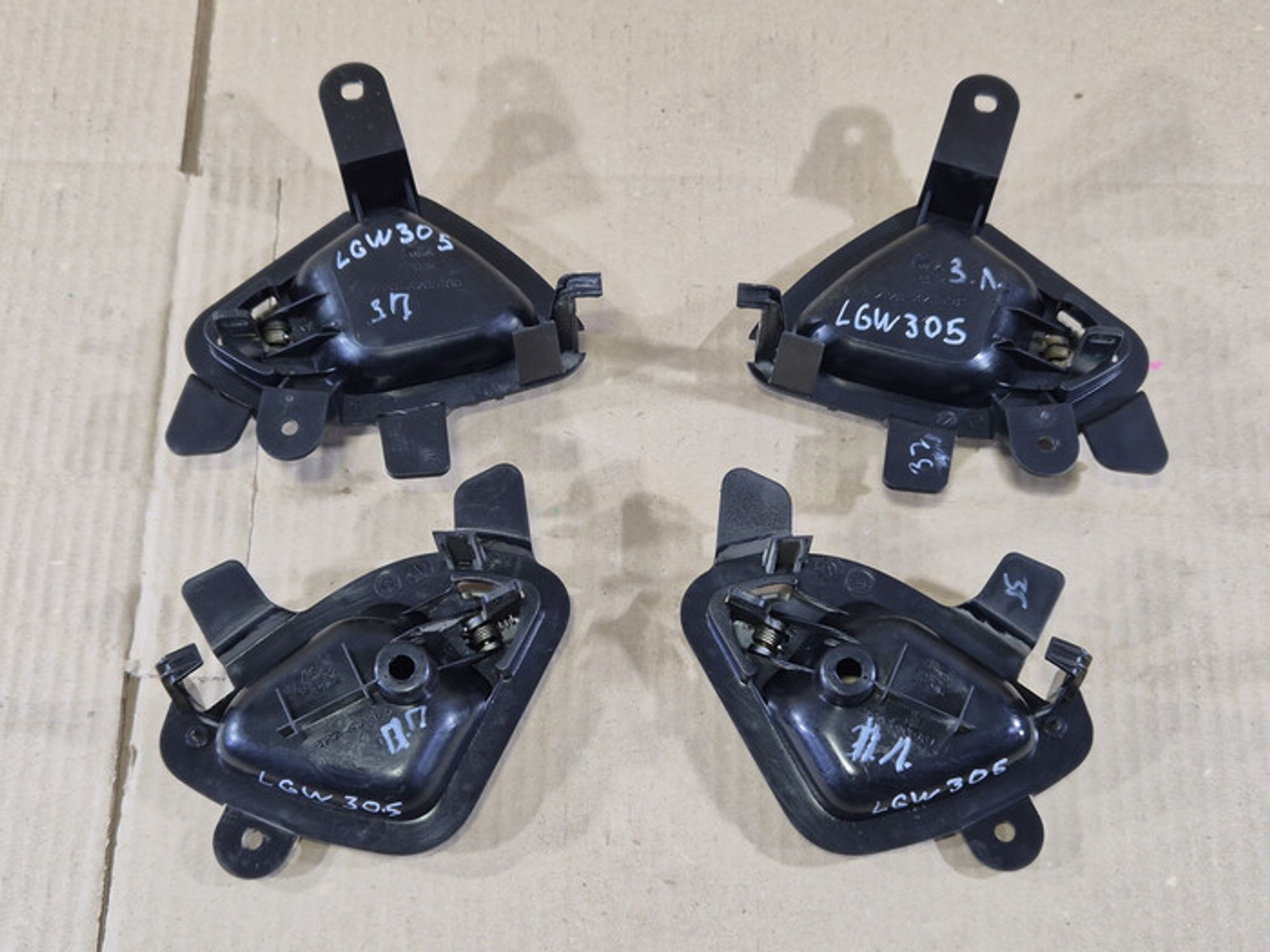 https://ycs.partsauto.market/partsauto-images/thmbs/78ee0fb3787e2dce013ed29fc8a1120c/1d398fdc996b75de6395e48712fd839c/bb85b0759adbf0451b7581459dc05a37.jpg