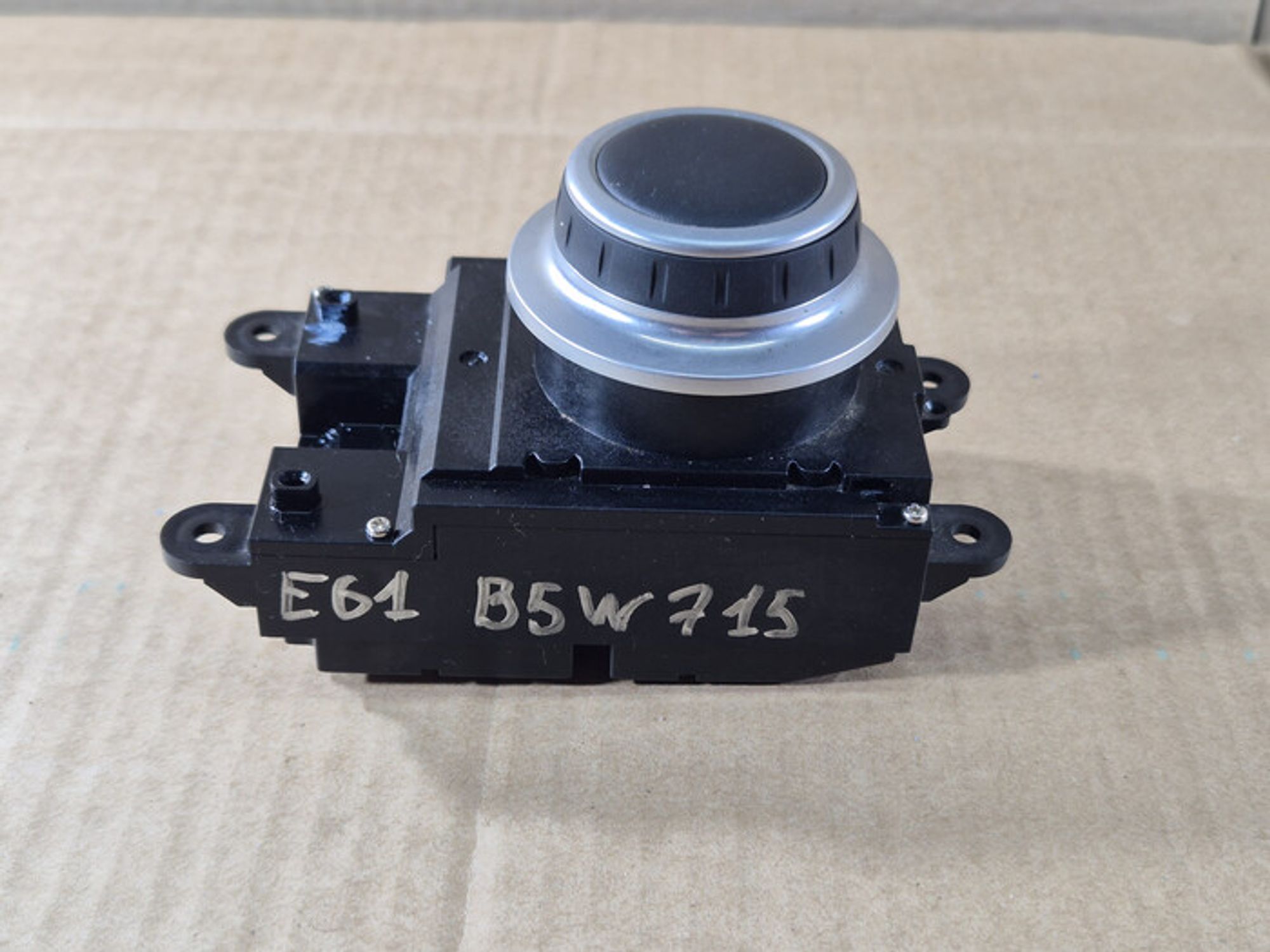 https://ycs.partsauto.market/partsauto-images/thmbs/78ee0fb3787e2dce013ed29fc8a1120c/1d3c28da4f17408ab8f6d7c68d69dfd3/6218817f6472c62cc9c97e6178098040.jpg